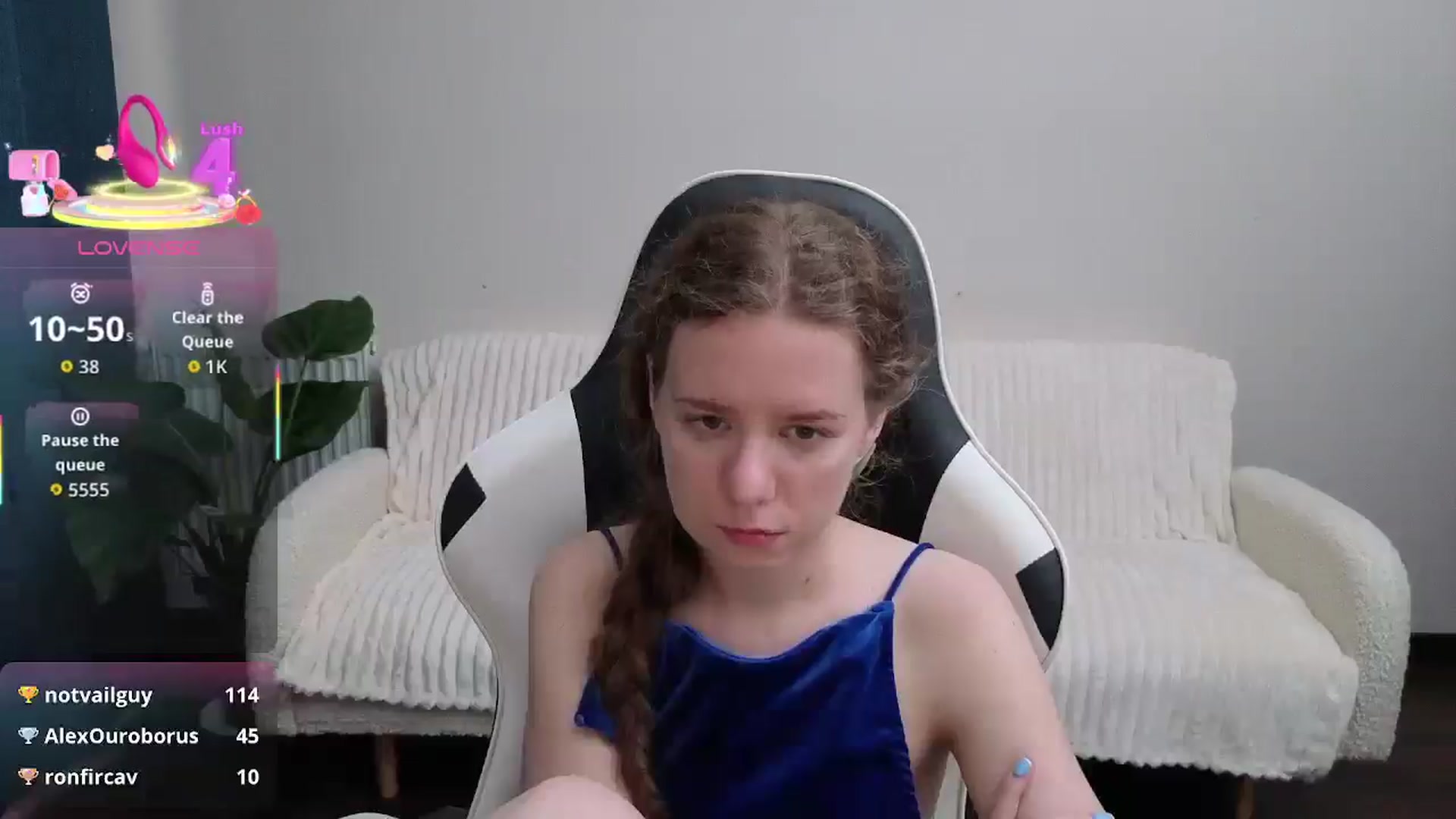 Gallery image thumbnail from BlueFlowerr's myfreecams stream on, 08/16/2025, 17:01 image 16 of 20
