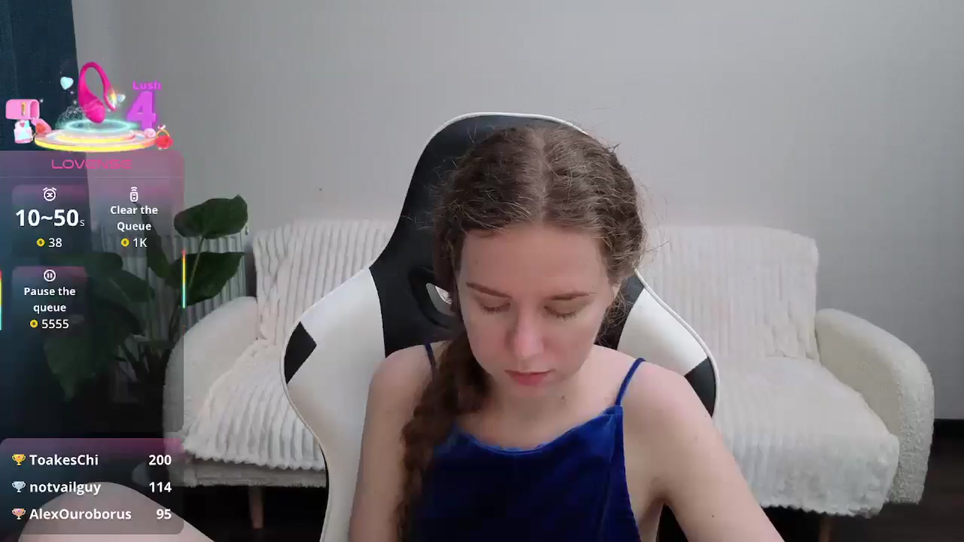 Gallery image thumbnail from BlueFlowerr's myfreecams stream on, 08/16/2025, 17:40 image 11 of 20