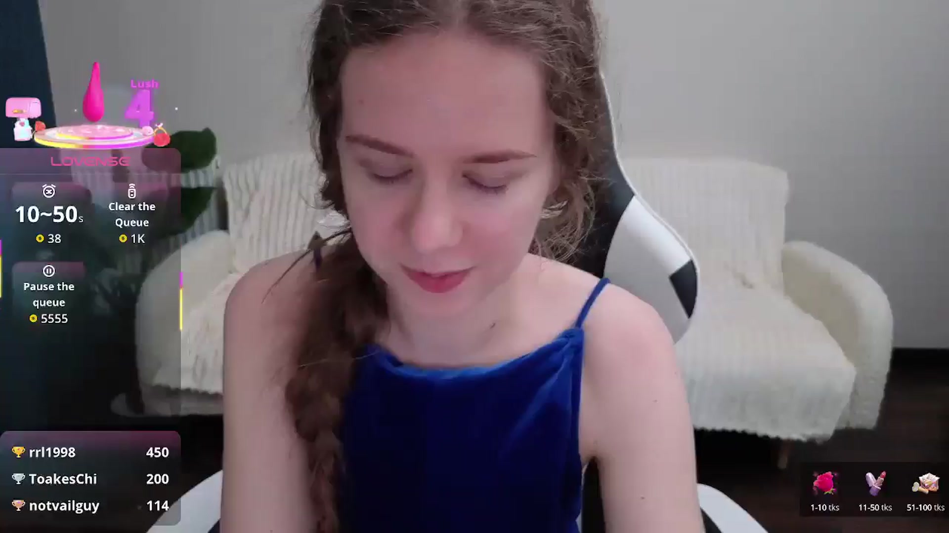 Gallery image thumbnail from BlueFlowerr's myfreecams stream on, 08/16/2025, 19:37 image 14 of 20