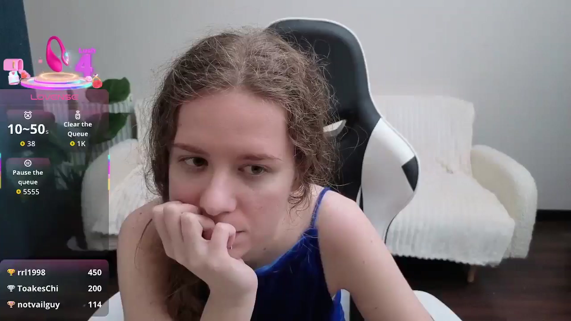 Gallery image thumbnail from BlueFlowerr's myfreecams stream on, 08/16/2025, 19:37 image 13 of 20