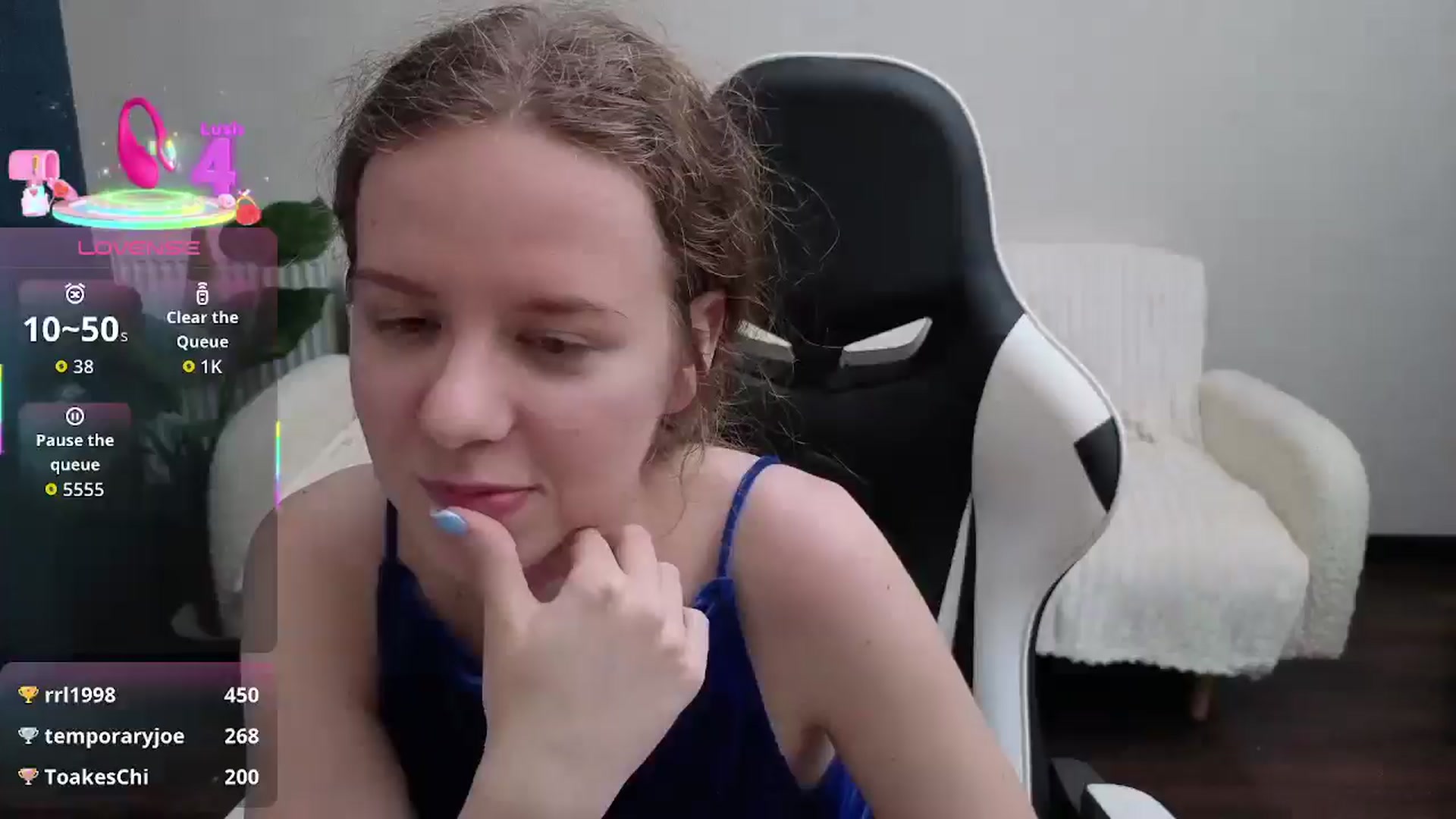 Gallery image thumbnail from BlueFlowerr's myfreecams stream on, 08/16/2025, 20:17 image 14 of 20