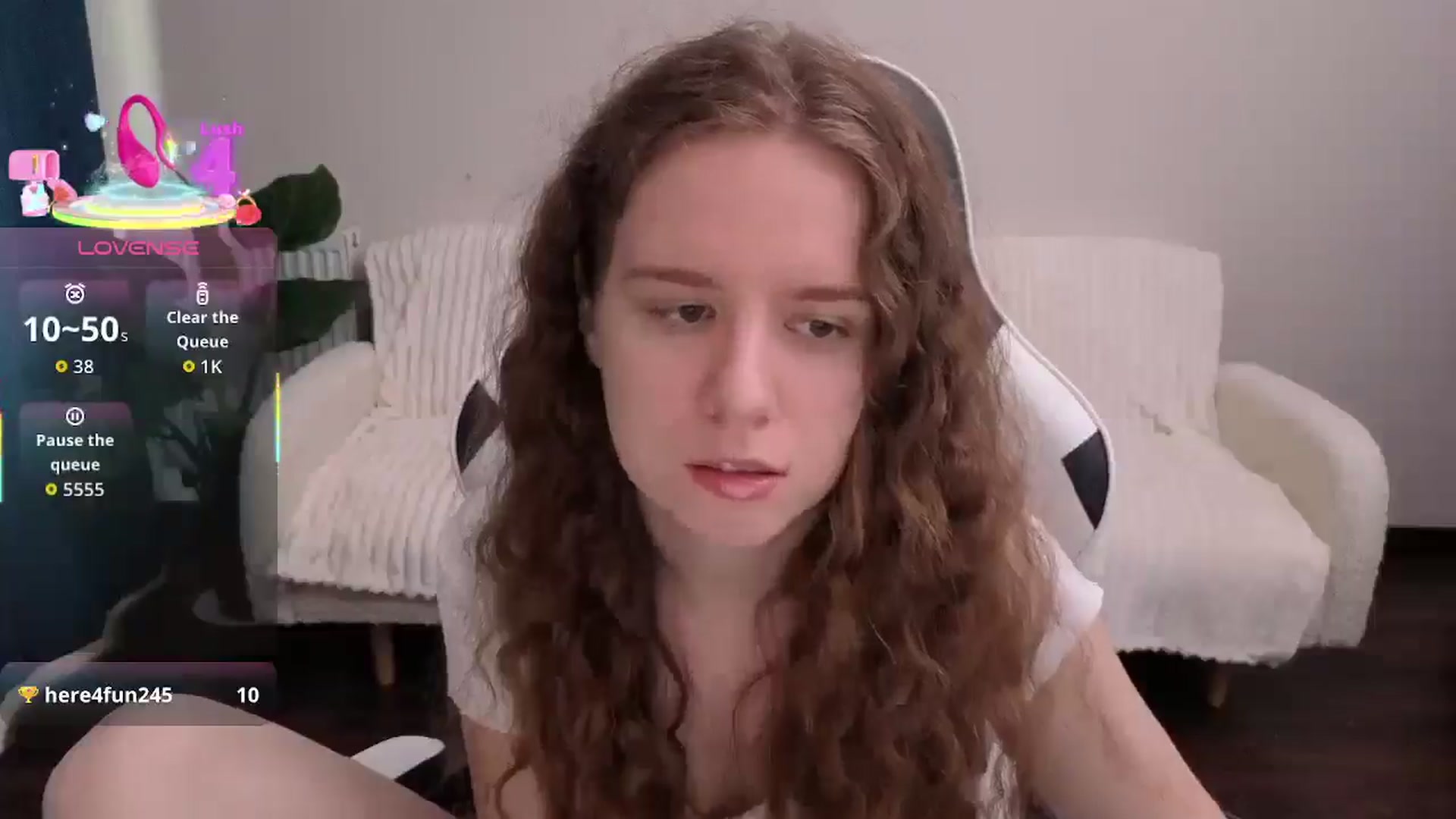 Gallery image thumbnail from BlueFlowerr's myfreecams stream on, 08/17/2025, 14:59 image 3 of 20