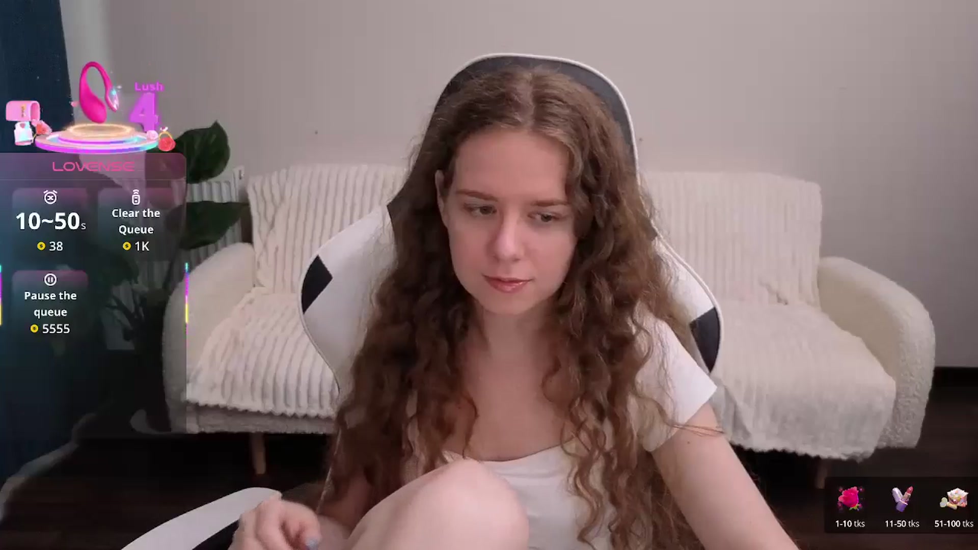 Gallery image thumbnail from BlueFlowerr's myfreecams stream on, 08/17/2025, 16:38 image 20 of 20