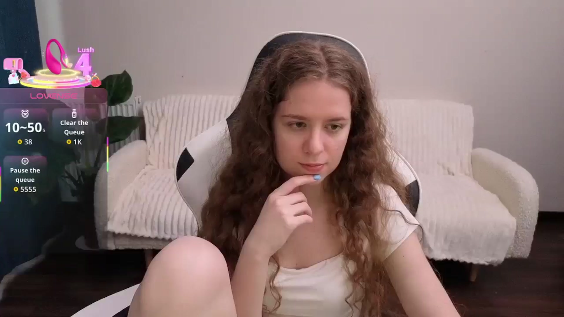 Gallery image thumbnail from BlueFlowerr's myfreecams stream on, 08/17/2025, 16:38 image 18 of 20