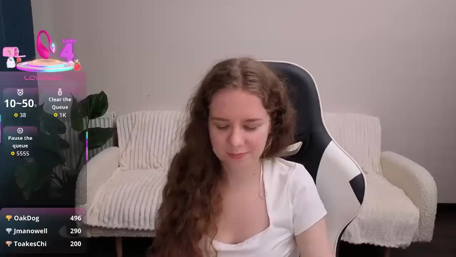 Gallery image thumbnail from BlueFlowerr's myfreecams stream on, 08/17/2025, 19:20 image 7 of 20