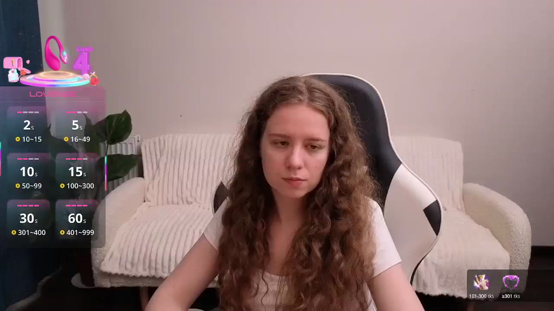 Gallery image thumbnail from BlueFlowerr's myfreecams stream on, 08/17/2025, 19:20 image 1 of 20