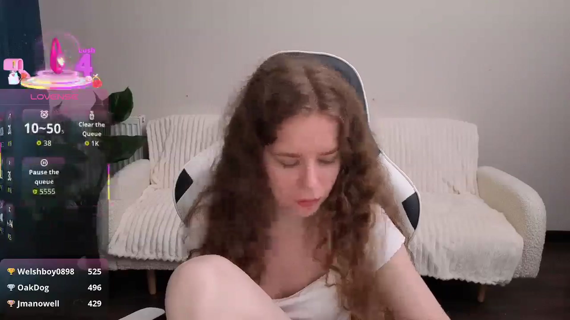 Gallery image thumbnail from BlueFlowerr's myfreecams stream on, 08/17/2025, 20:17 image 13 of 20