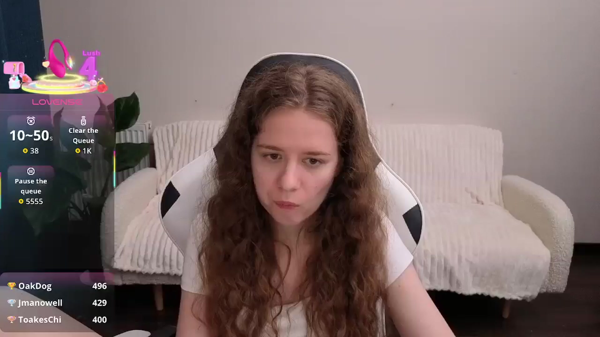 Gallery image thumbnail from BlueFlowerr's myfreecams stream on, 08/17/2025, 20:17 image 6 of 20