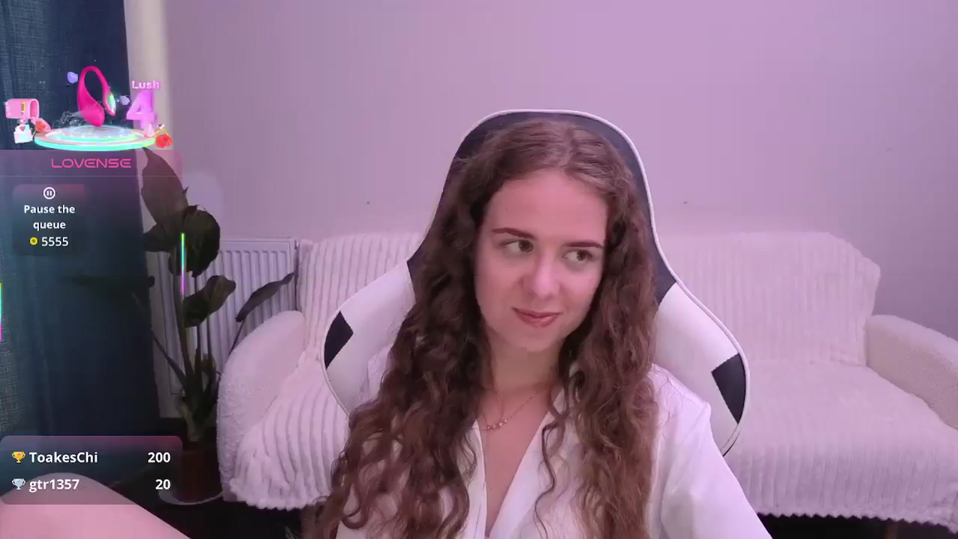 Gallery image thumbnail from BlueFlowerr's myfreecams stream on, 08/28/2025, 14:51 image 15 of 20