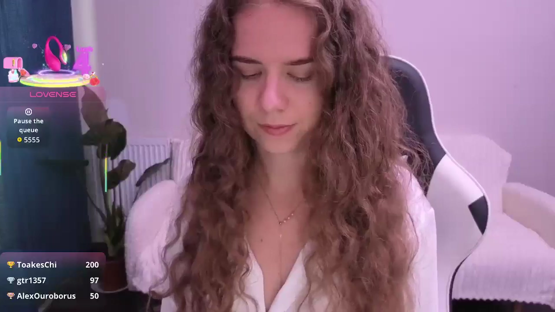 Gallery image thumbnail from BlueFlowerr's myfreecams stream on, 08/28/2025, 14:51 image 17 of 20
