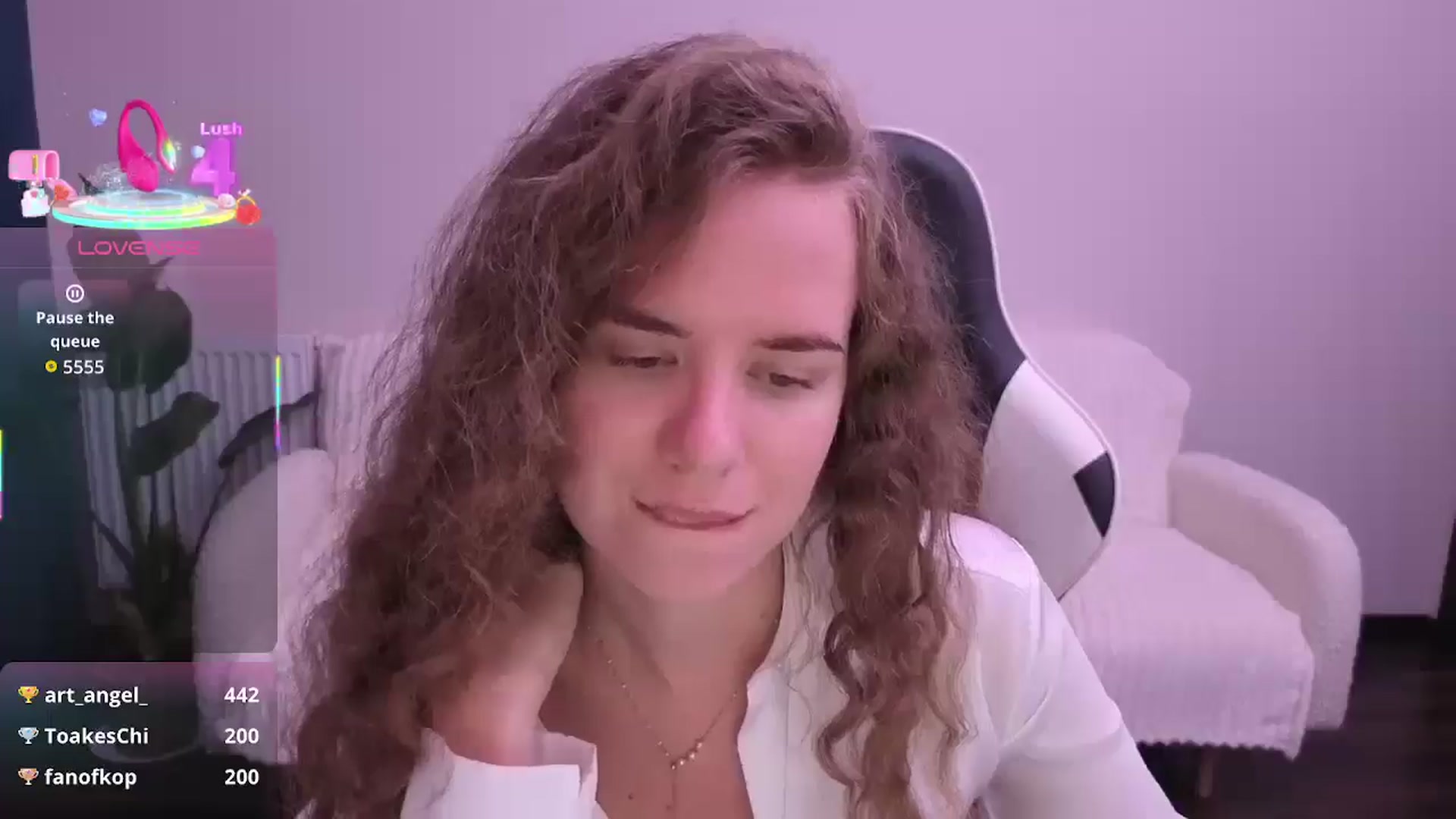Gallery image thumbnail from BlueFlowerr's myfreecams stream on, 08/28/2025, 21:24 image 14 of 20