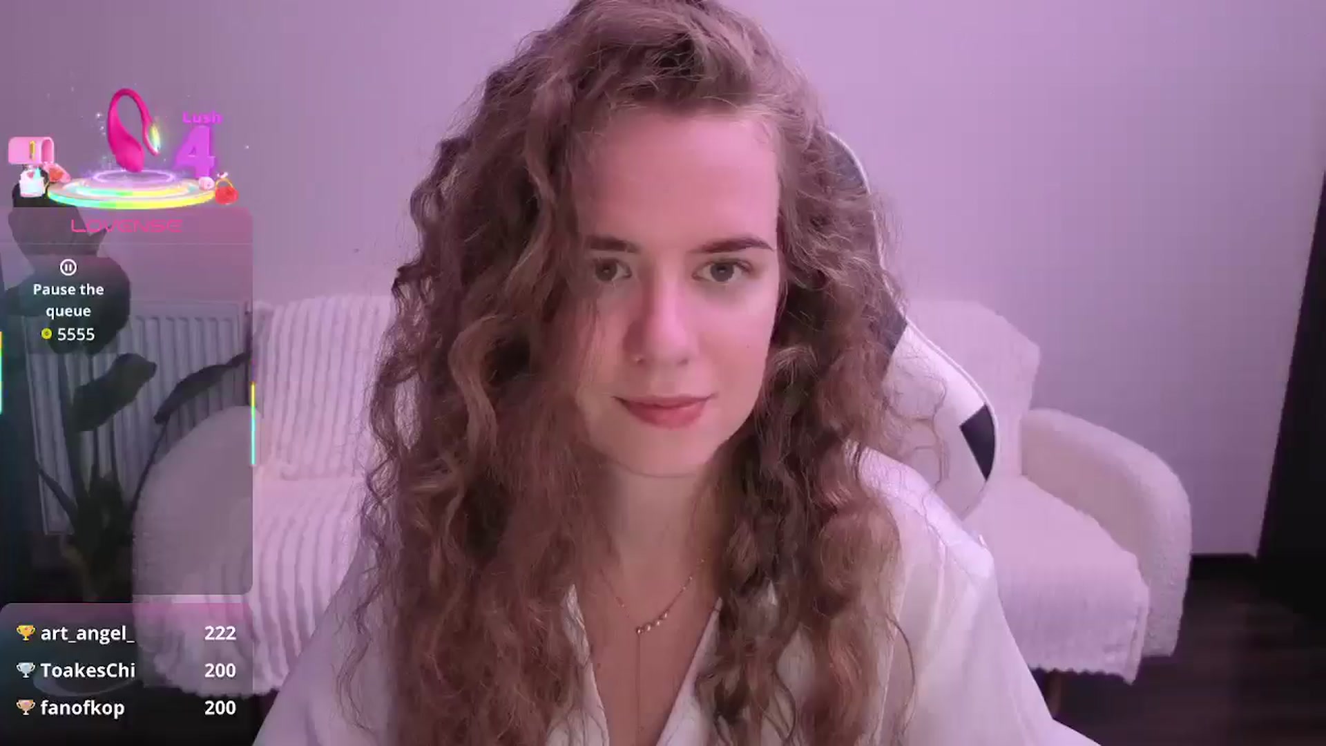 Gallery image thumbnail from BlueFlowerr's myfreecams stream on, 08/28/2025, 21:24 image 3 of 20