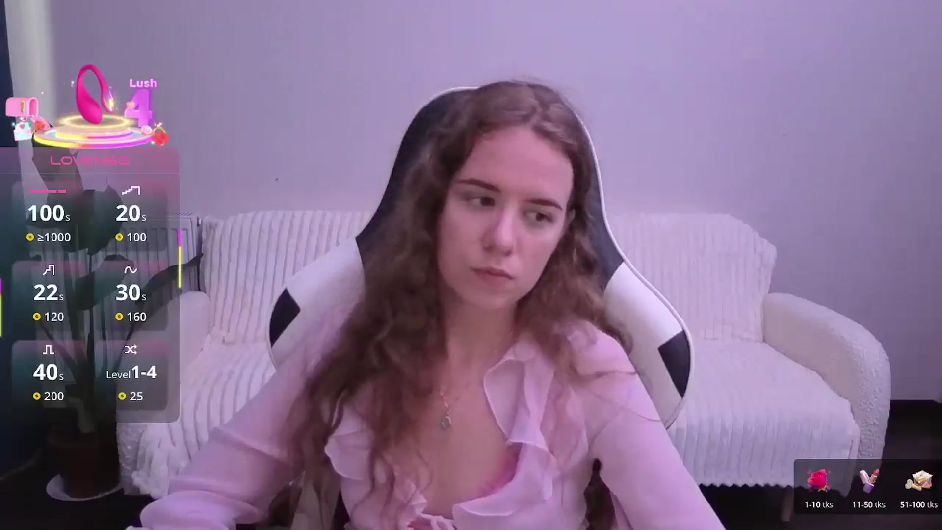Gallery image thumbnail from BlueFlowerr's myfreecams stream on, 08/29/2025, 14:38 image 15 of 20