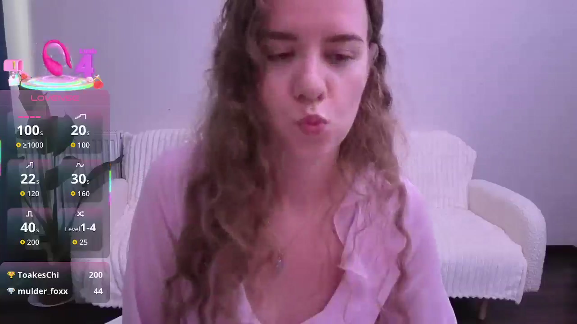 Gallery image thumbnail from BlueFlowerr's myfreecams stream on, 08/29/2025, 14:38 image 5 of 20