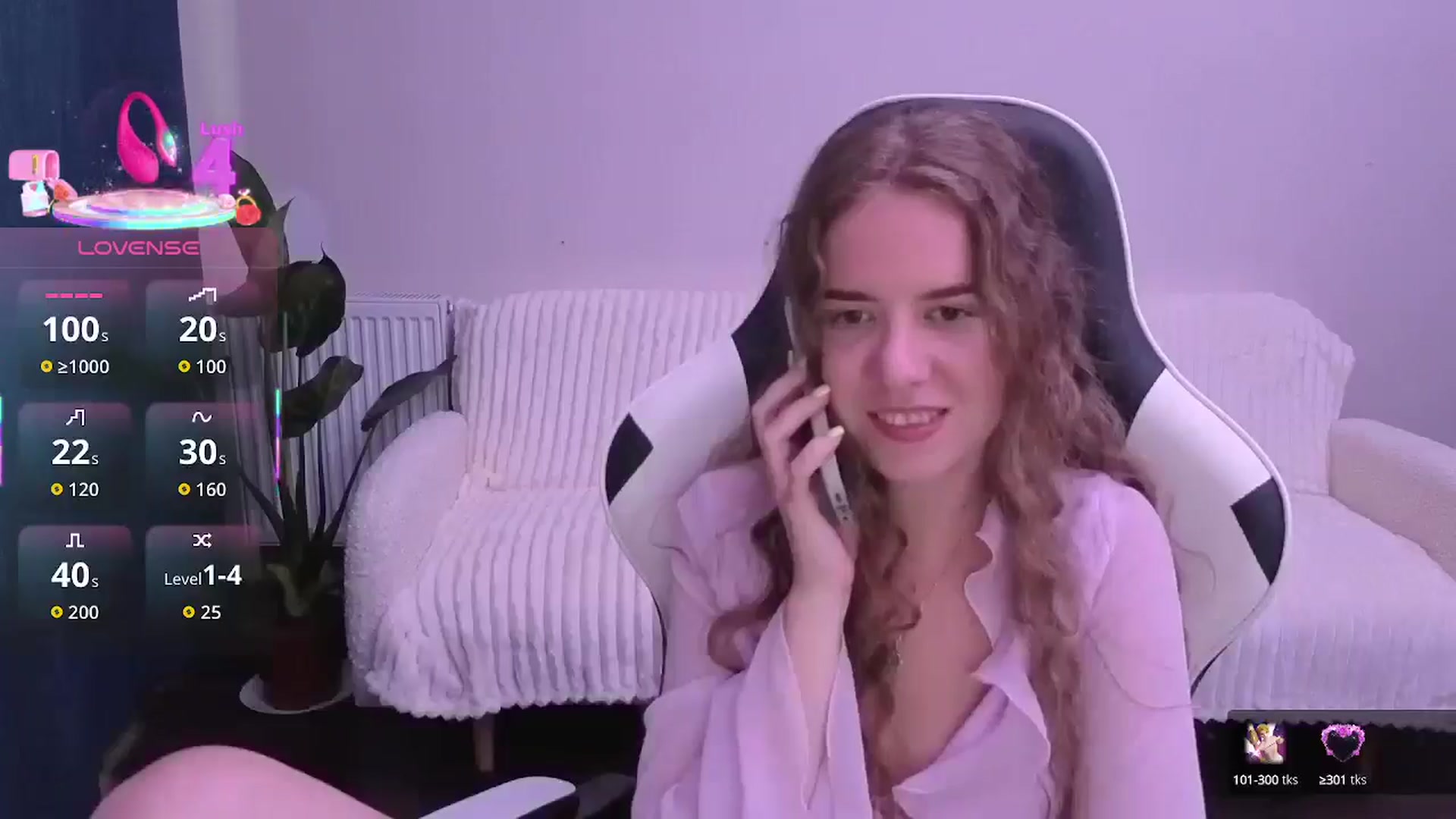 Gallery image thumbnail from BlueFlowerr's myfreecams stream on, 08/29/2025, 16:18 image 17 of 20