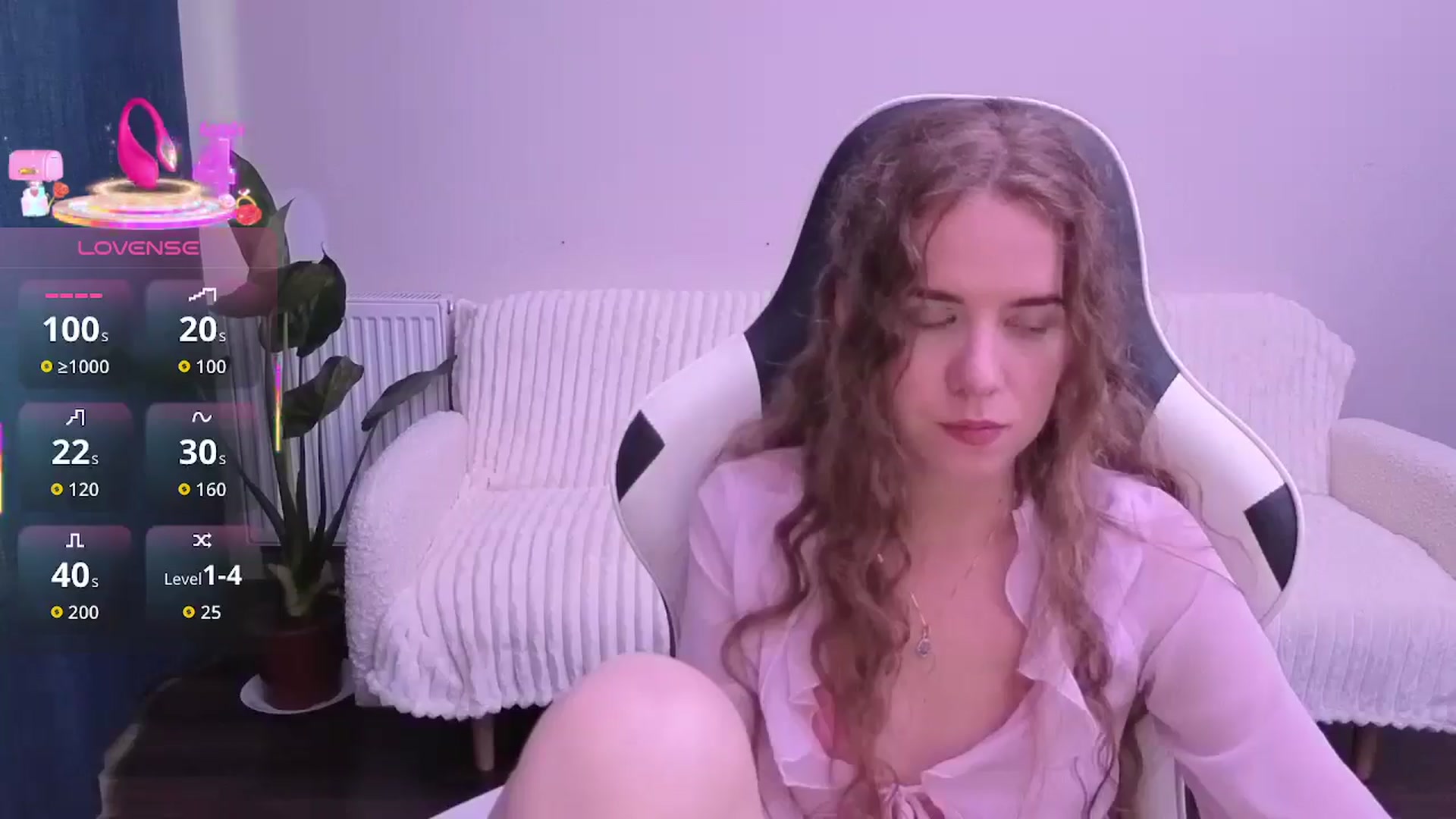 Gallery image thumbnail from BlueFlowerr's myfreecams stream on, 08/29/2025, 16:18 image 8 of 20