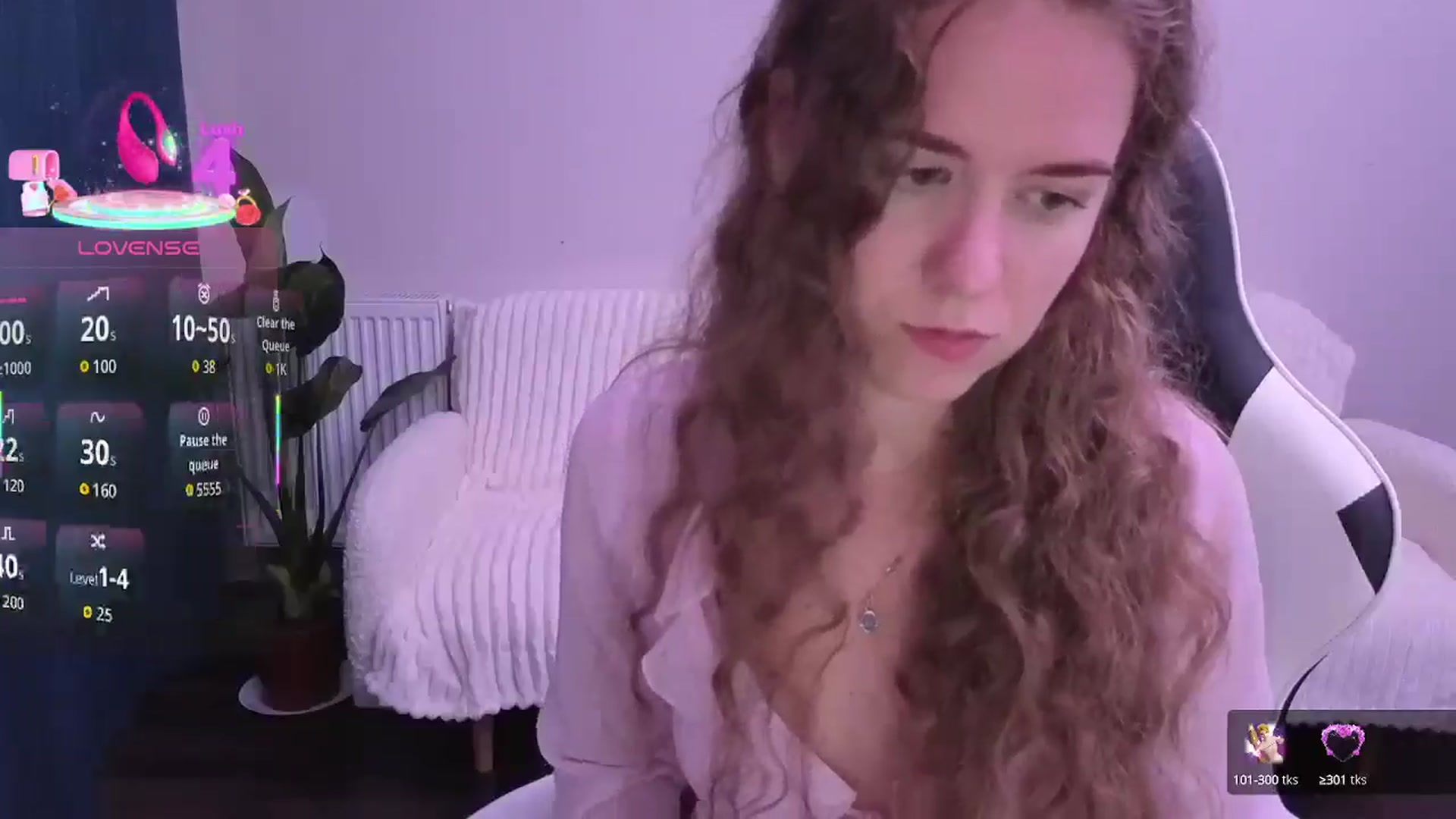 Gallery image thumbnail from BlueFlowerr's myfreecams stream on, 08/29/2025, 17:27 image 7 of 20