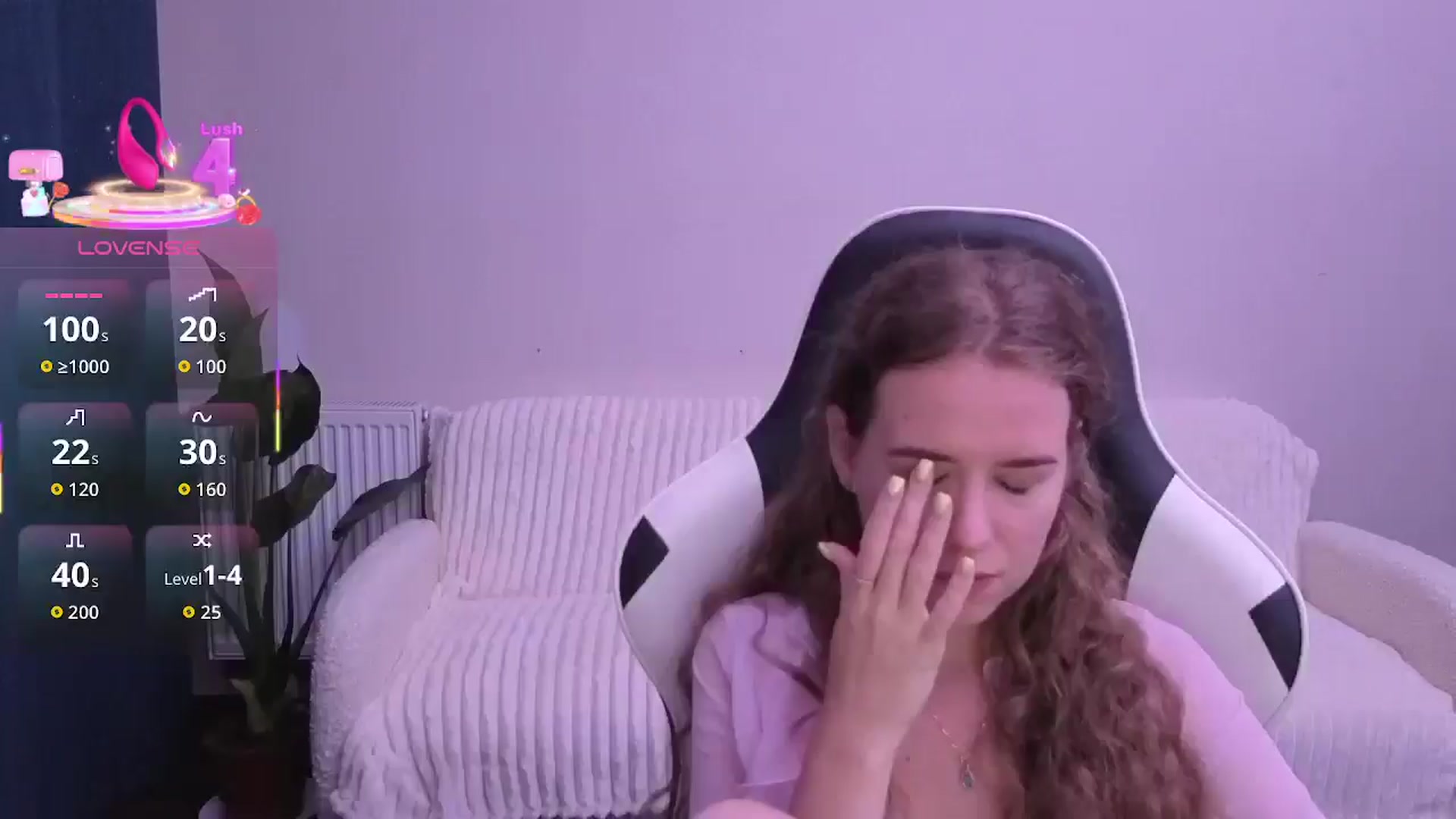 Gallery image thumbnail from BlueFlowerr's myfreecams stream on, 08/29/2025, 17:27 image 15 of 20