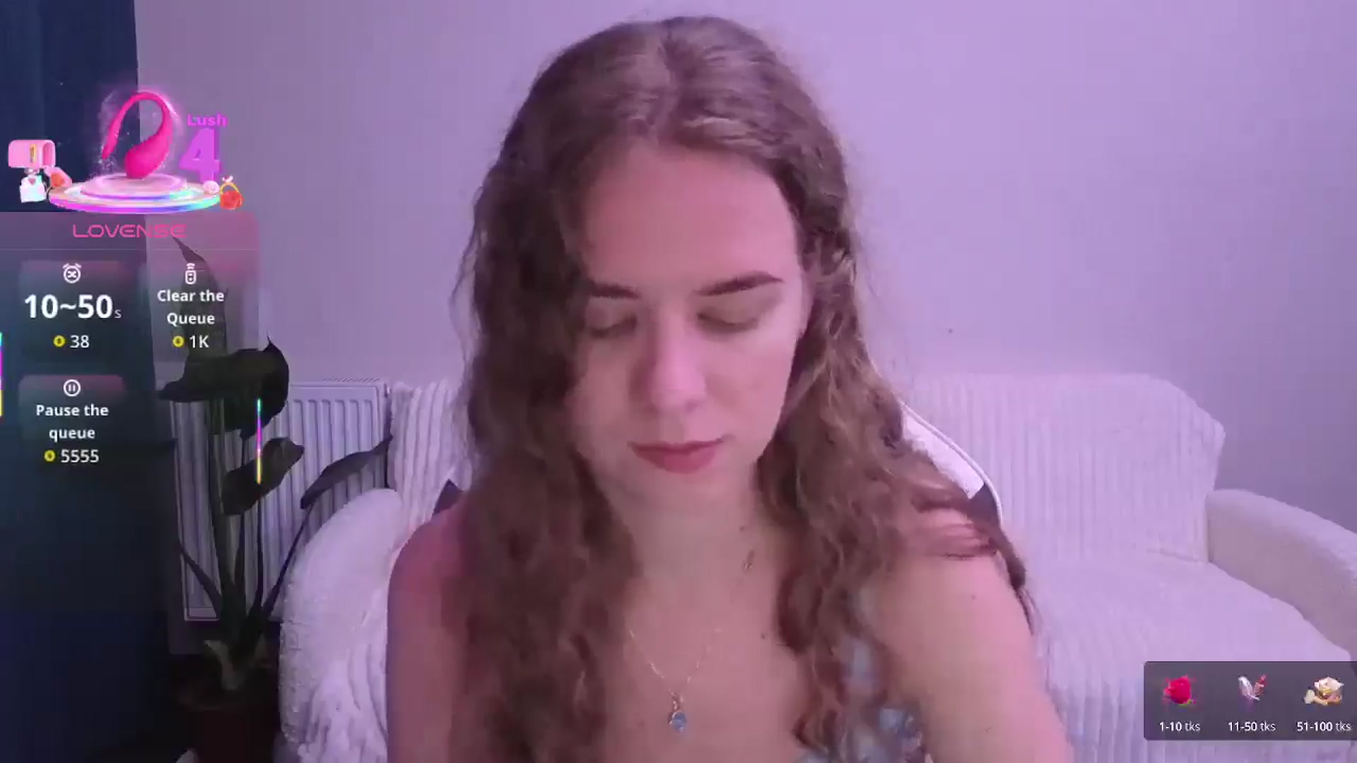 Gallery image thumbnail from BlueFlowerr's myfreecams stream on, 08/29/2025, 22:20 image 2 of 20