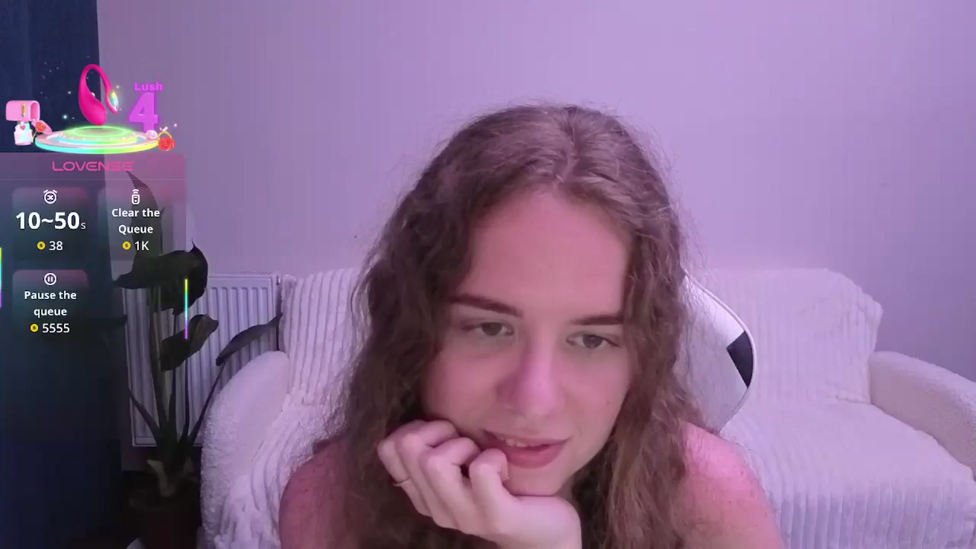 Gallery image thumbnail from BlueFlowerr's myfreecams stream on, 08/29/2025, 22:20 image 6 of 20