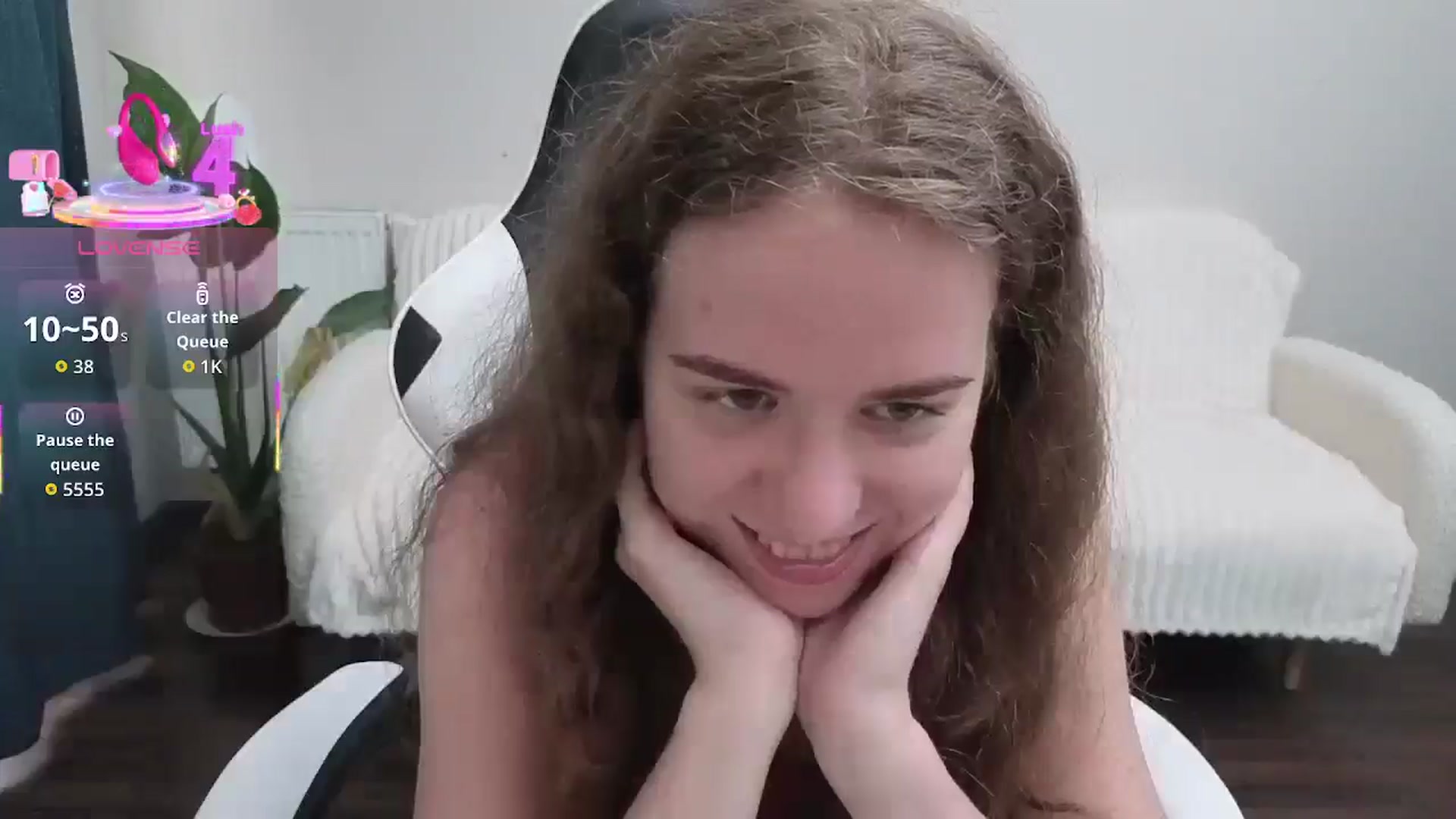 Gallery image thumbnail from BlueFlowerr's myfreecams stream on, 08/31/2025, 16:27 image 14 of 20