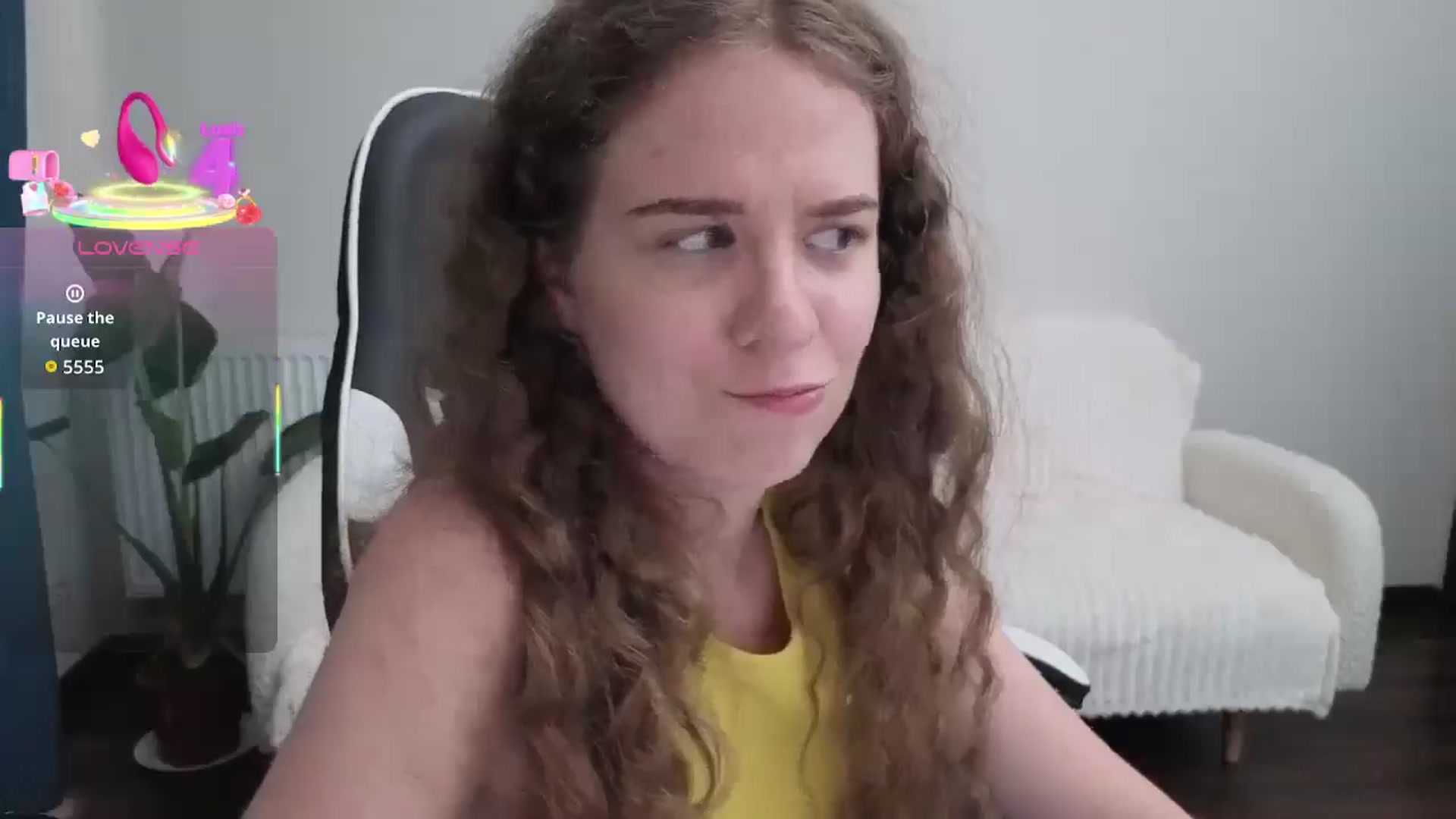 Gallery image thumbnail from BlueFlowerr's myfreecams stream on, 09/03/2025, 14:14 image 15 of 20
