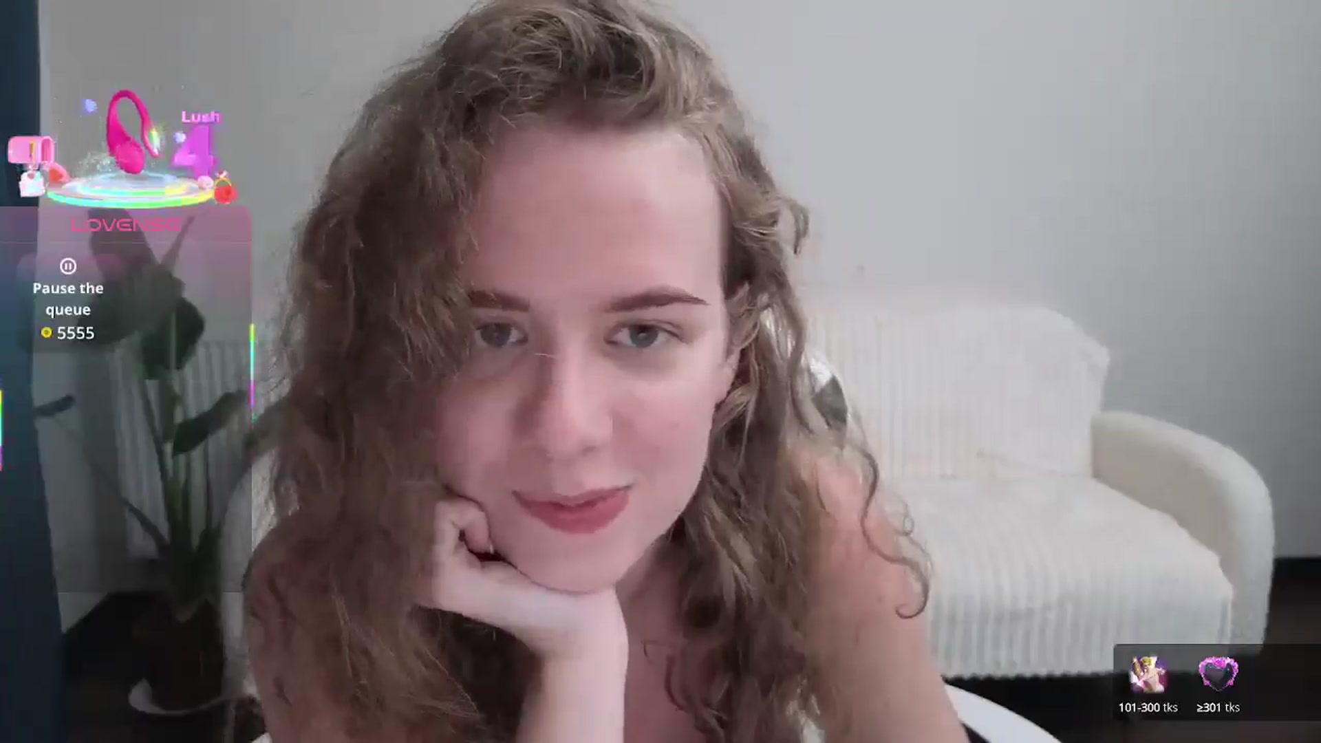 Gallery image thumbnail from BlueFlowerr's myfreecams stream on, 09/03/2025, 18:52 image 9 of 20