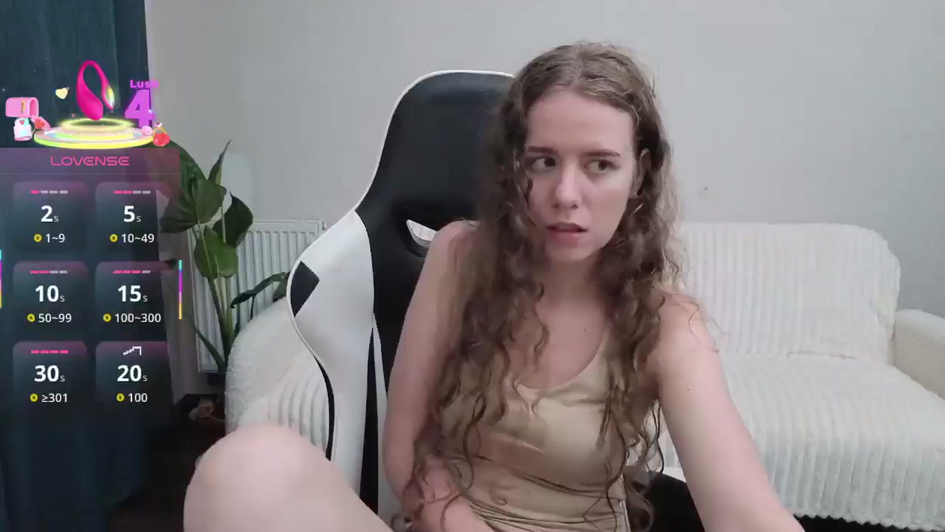 Gallery image thumbnail from BlueFlowerr's myfreecams stream on, 09/05/2025, 21:22 image 14 of 20