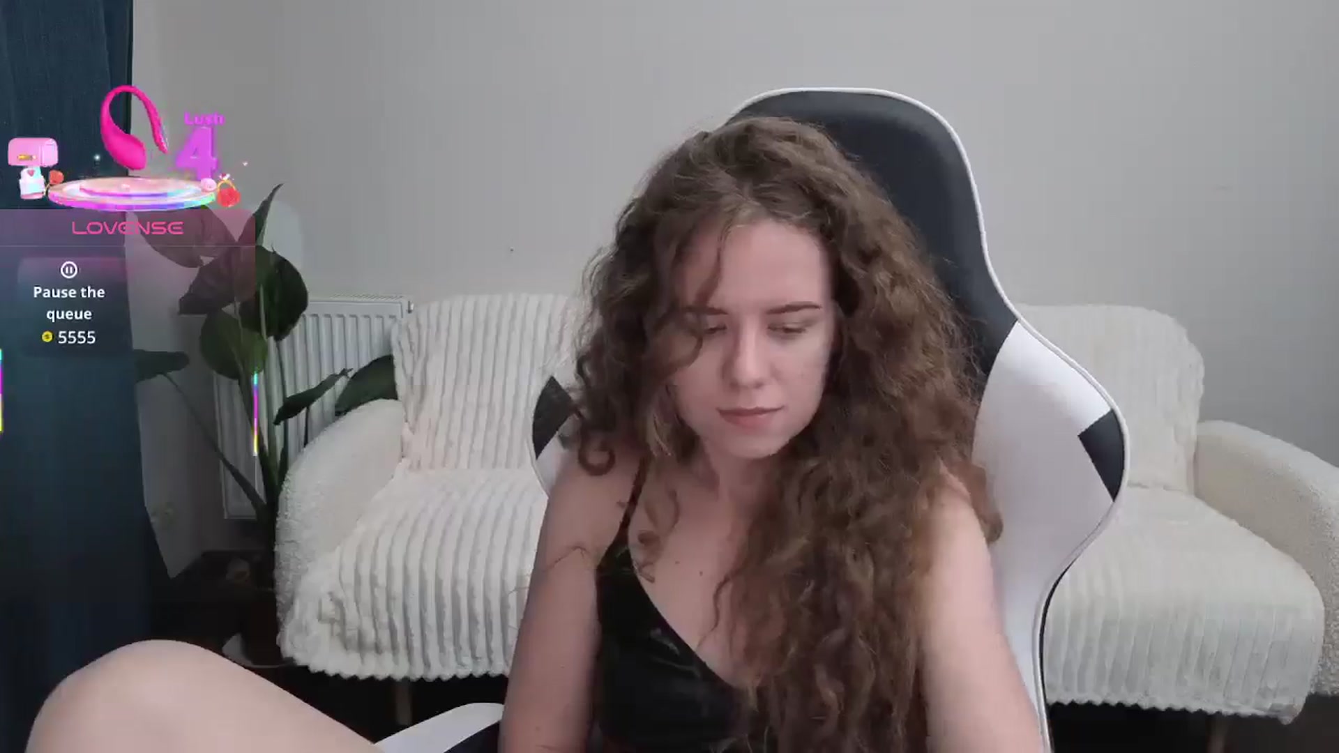 Gallery image thumbnail from BlueFlowerr's myfreecams stream on, 09/06/2025, 21:50 image 20 of 20