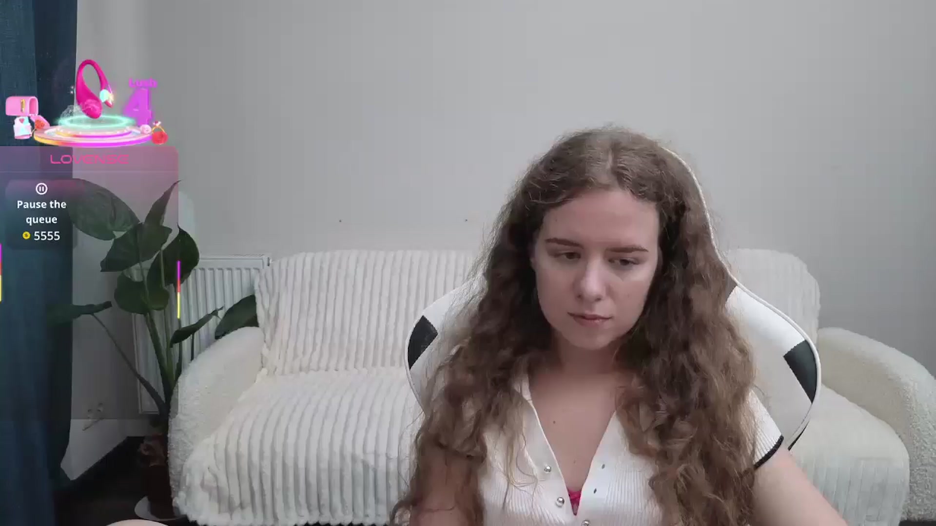 Gallery image thumbnail from BlueFlowerr's myfreecams stream on, 09/07/2025, 16:53 image 7 of 20