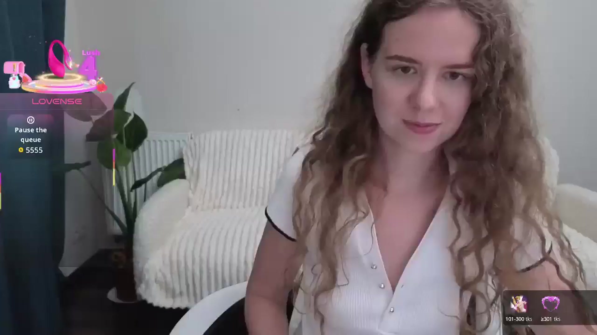 Gallery image thumbnail from BlueFlowerr's myfreecams stream on, 09/07/2025, 21:55 image 1 of 20
