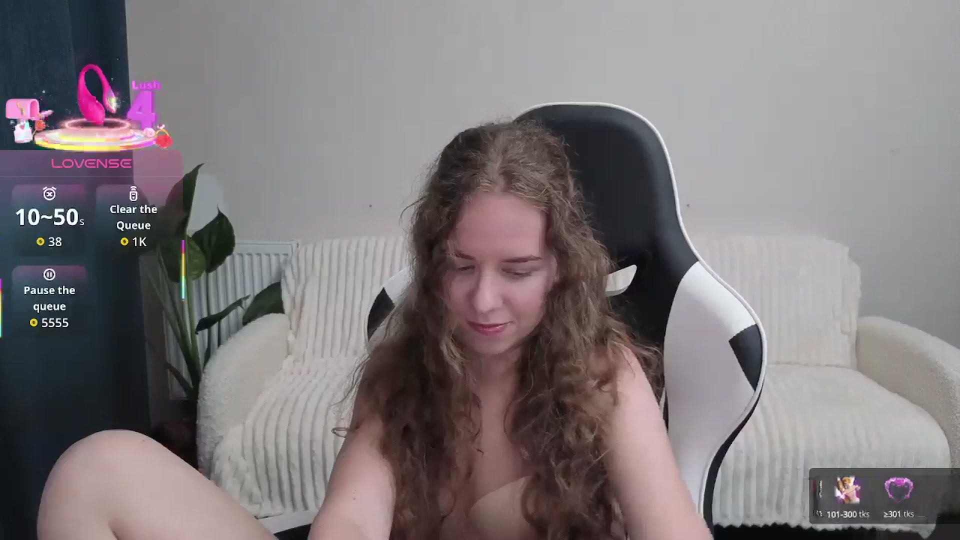 Gallery image thumbnail from BlueFlowerr's myfreecams stream on, 09/11/2025, 20:06 image 16 of 20
