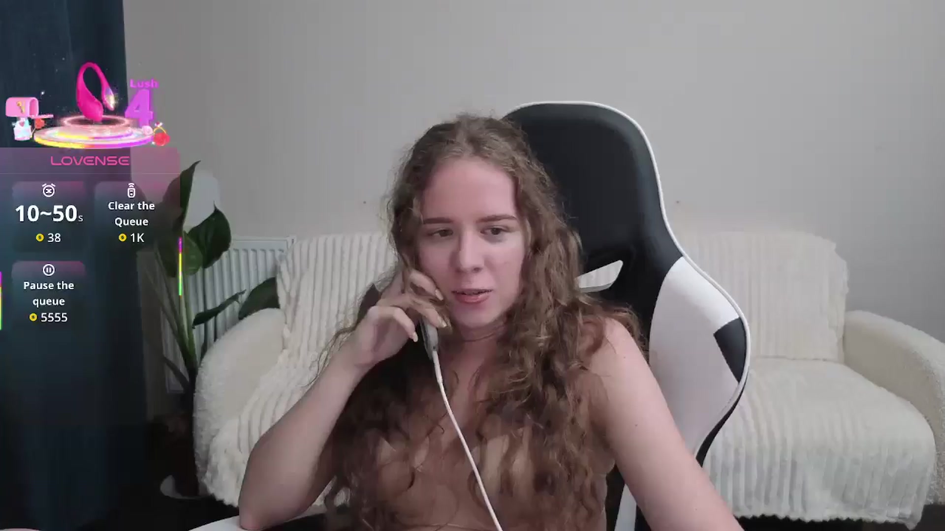 Gallery image thumbnail from BlueFlowerr's myfreecams stream on, 09/11/2025, 20:06 image 12 of 20