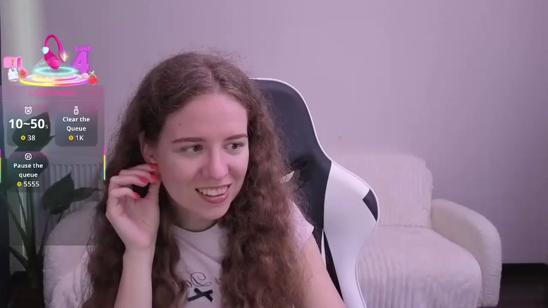 Gallery image thumbnail from BlueFlowerr's myfreecams stream on, 09/13/2025, 14:56 image 3 of 20