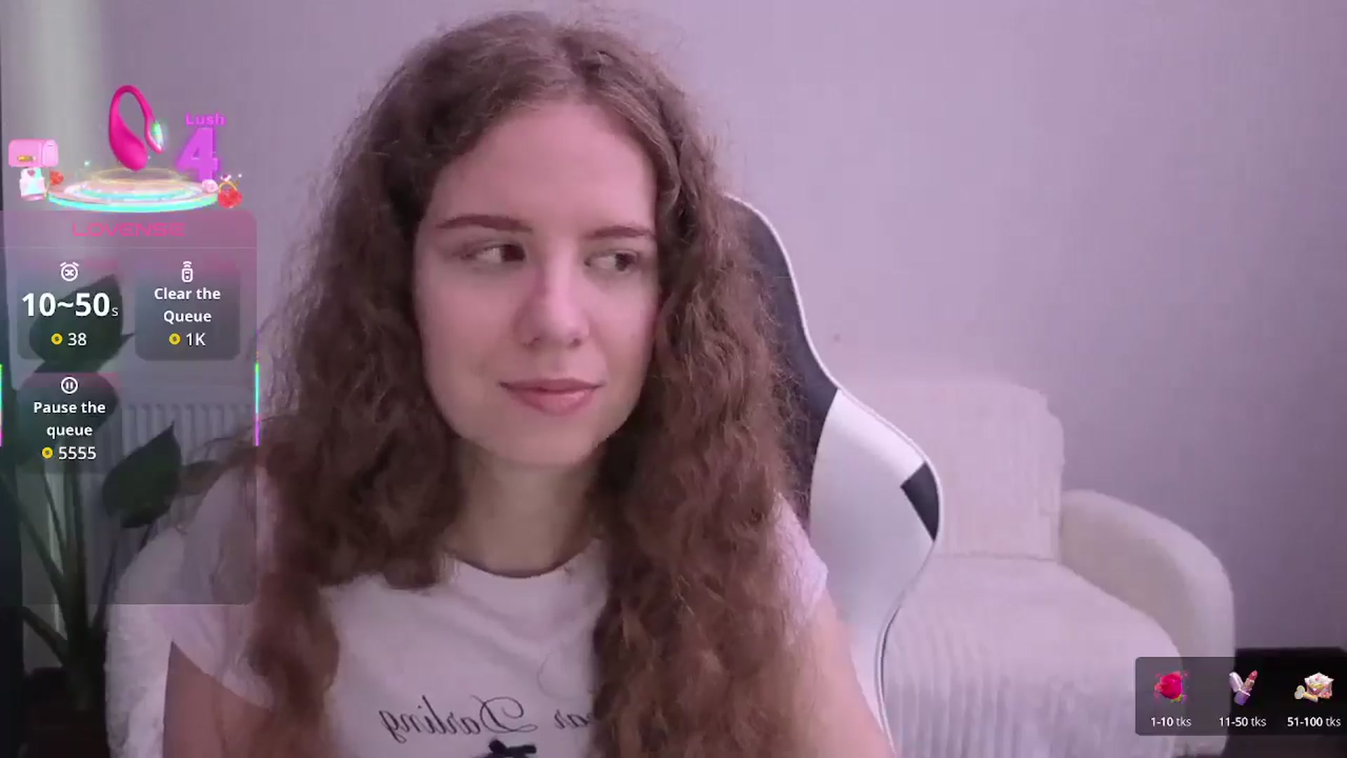 Gallery image thumbnail from BlueFlowerr's myfreecams stream on, 09/13/2025, 14:56 image 13 of 20