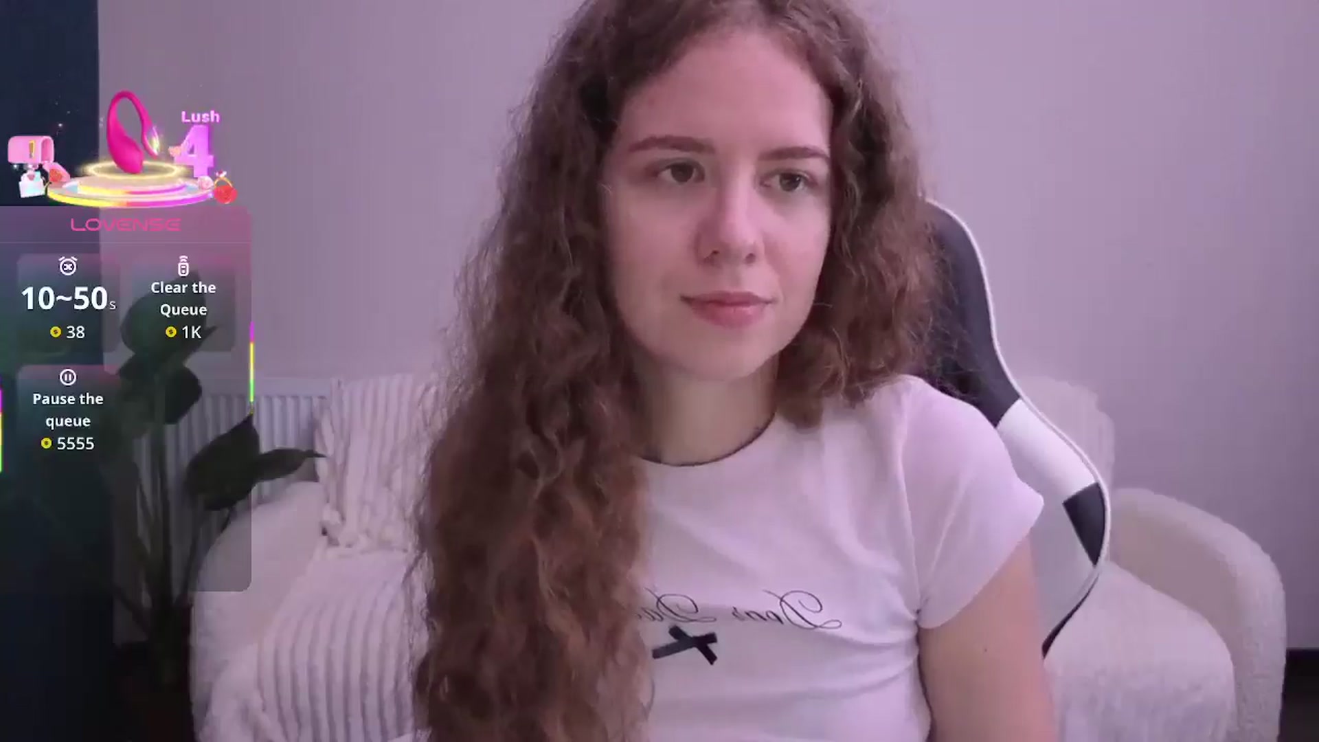 Gallery image thumbnail from BlueFlowerr's myfreecams stream on, 09/13/2025, 16:40 image 19 of 20