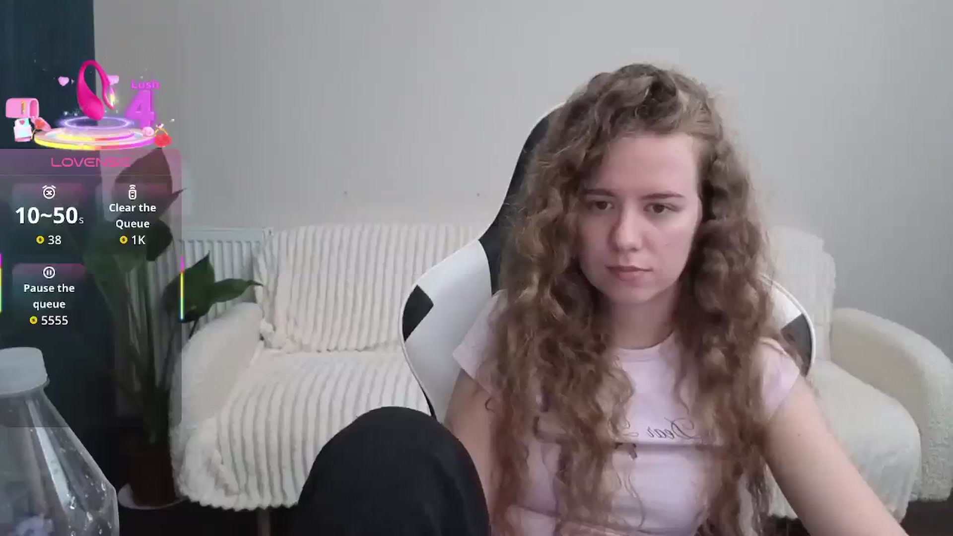 Gallery image thumbnail from BlueFlowerr's myfreecams stream on, 09/13/2025, 18:05 image 15 of 20