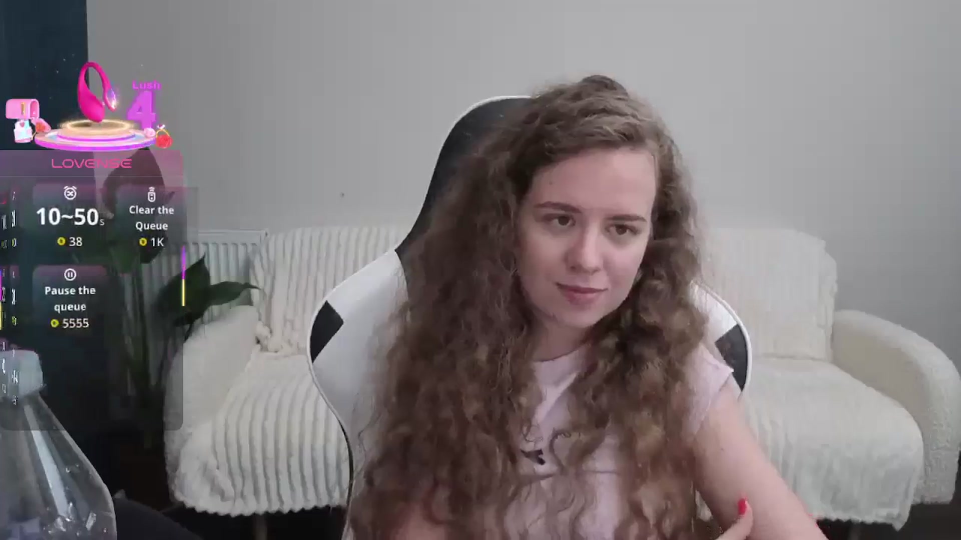 Gallery image thumbnail from BlueFlowerr's myfreecams stream on, 09/13/2025, 21:49 image 6 of 20