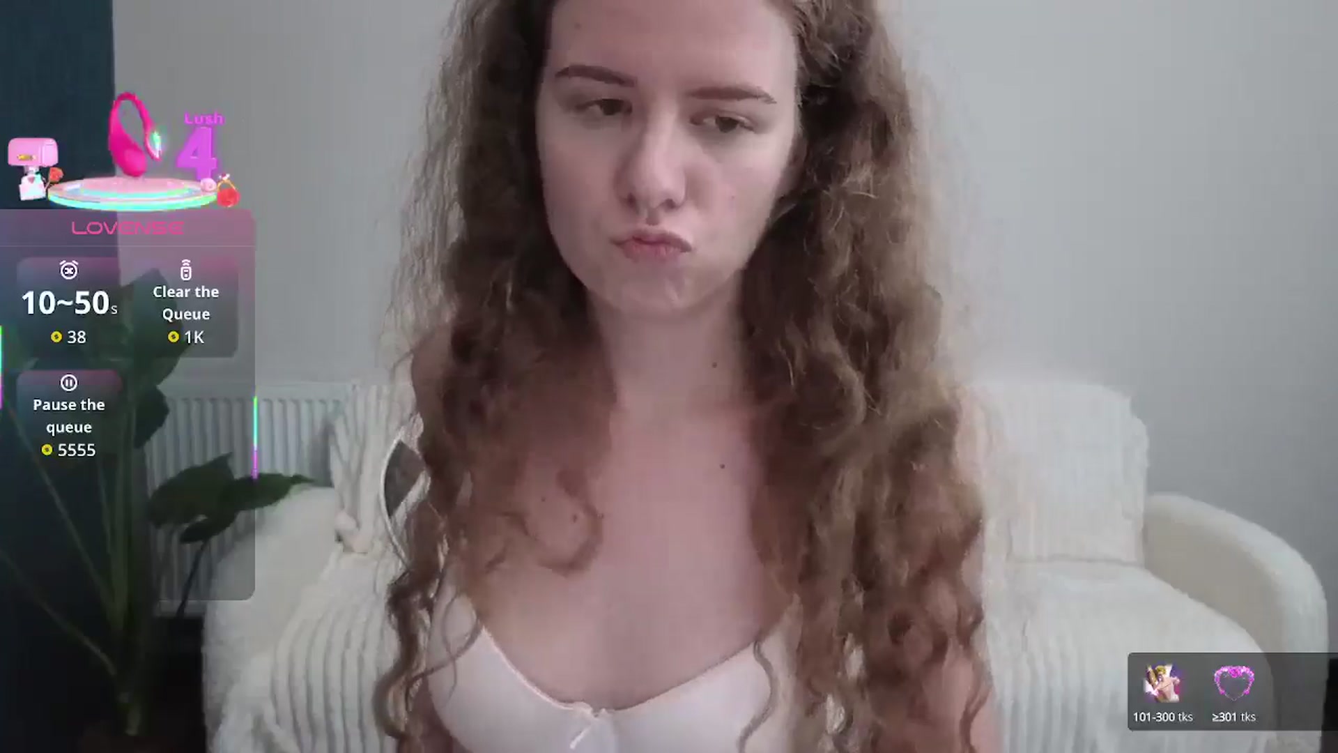 Gallery image thumbnail from BlueFlowerr's myfreecams stream on, 09/14/2025, 20:34 image 17 of 20
