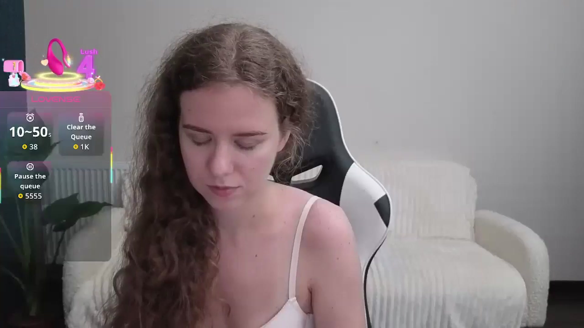 Gallery image thumbnail from BlueFlowerr's myfreecams stream on, 09/14/2025, 21:50 image 18 of 20