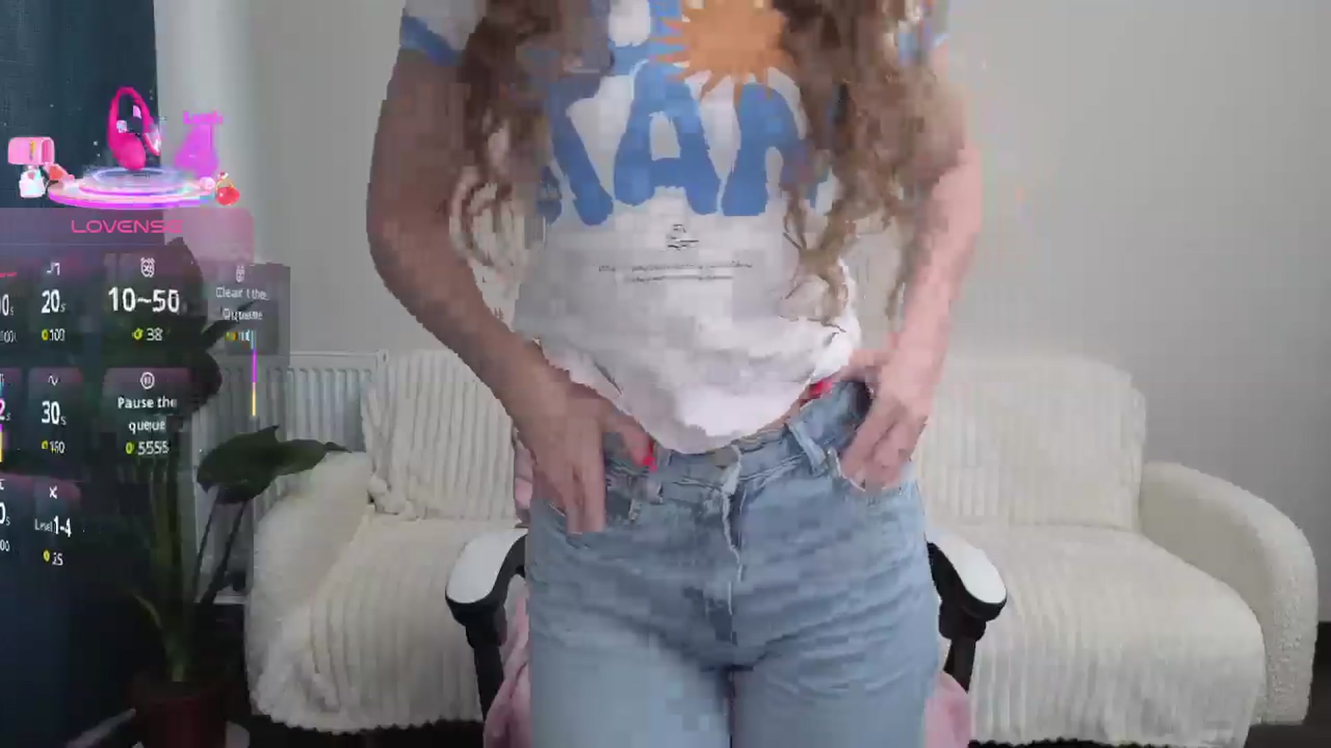 Gallery image thumbnail from BlueFlowerr's myfreecams stream on, 09/17/2025, 14:18 image 15 of 20