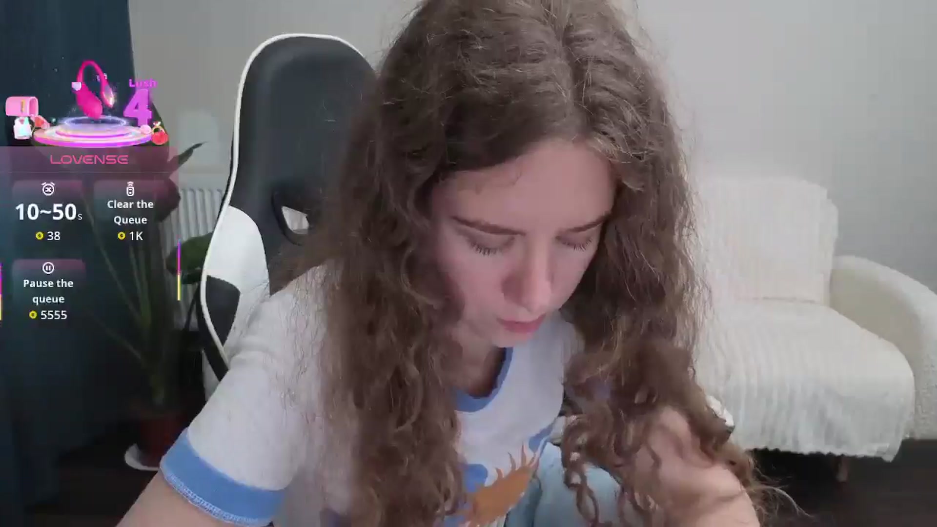 Gallery image thumbnail from BlueFlowerr's myfreecams stream on, 09/17/2025, 19:20 image 3 of 20