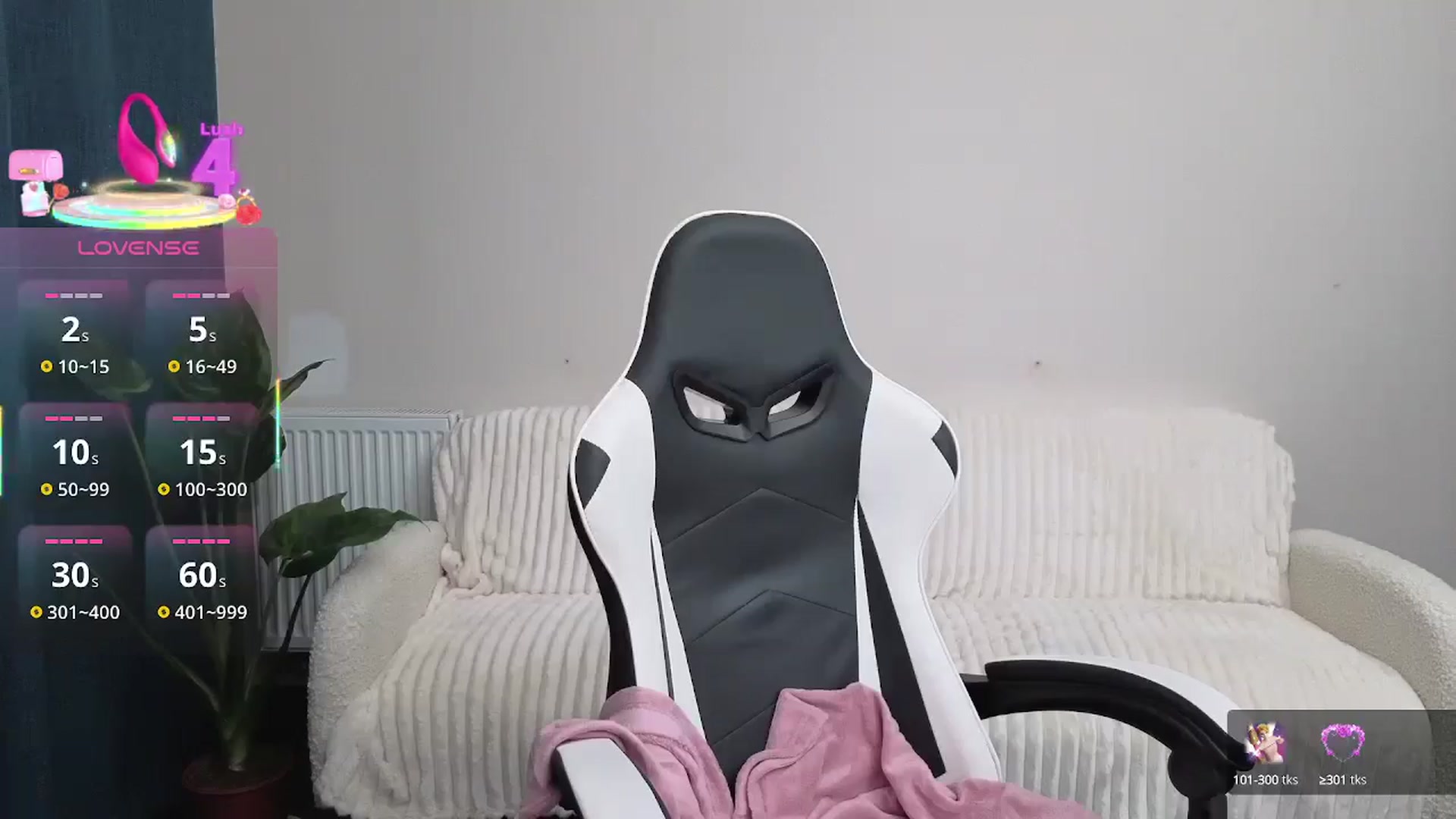 Gallery image thumbnail from BlueFlowerr's myfreecams stream on, 09/17/2025, 19:54 image 18 of 20