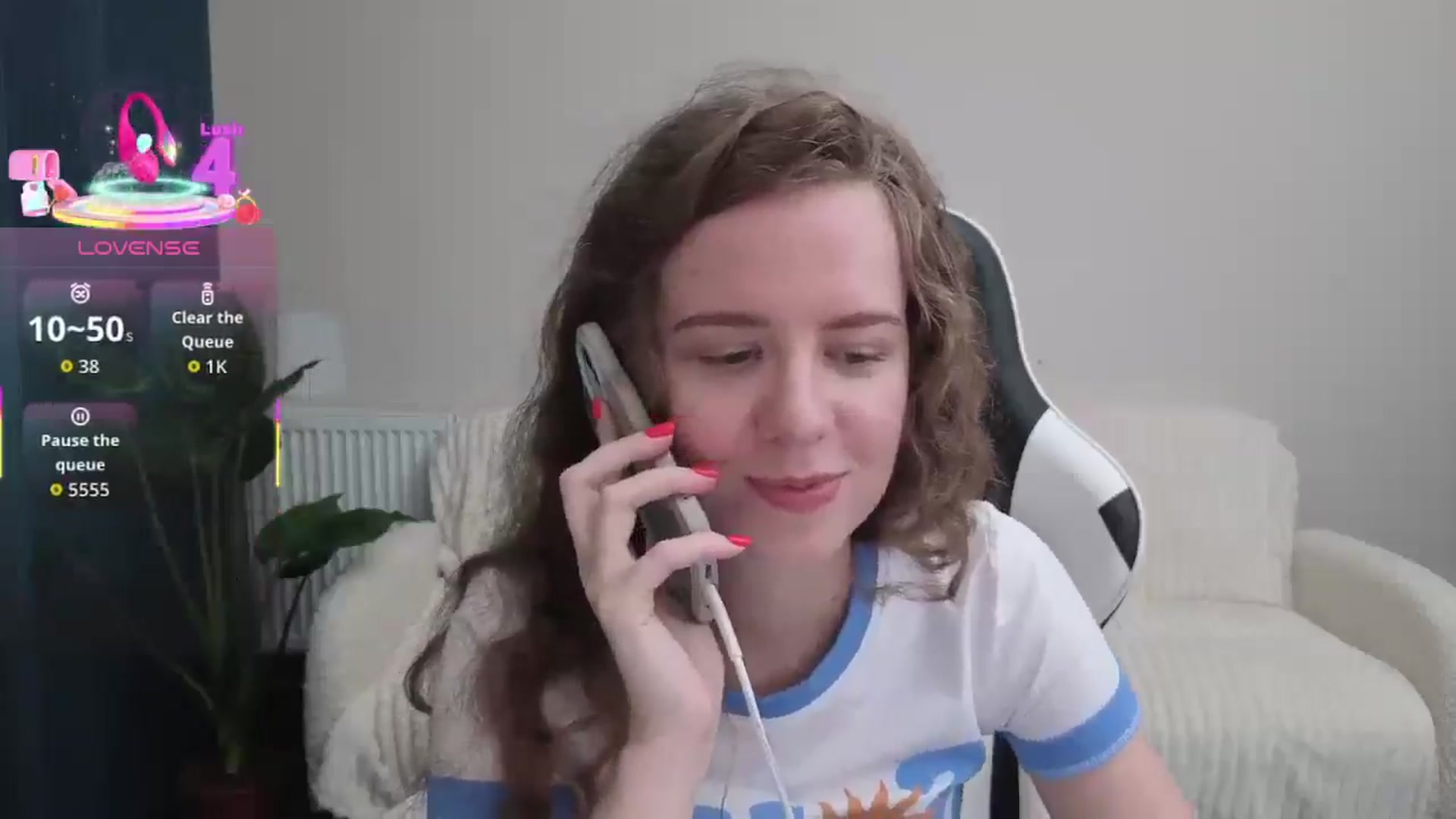 Gallery image thumbnail from BlueFlowerr's myfreecams stream on, 09/17/2025, 22:26 image 15 of 20
