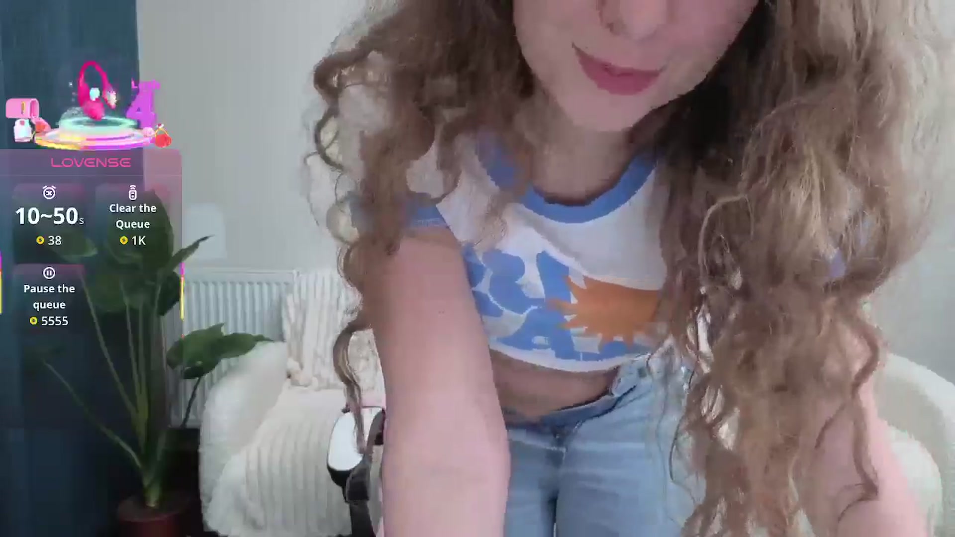 Gallery image thumbnail from BlueFlowerr's myfreecams stream on, 09/17/2025, 22:26 image 9 of 20