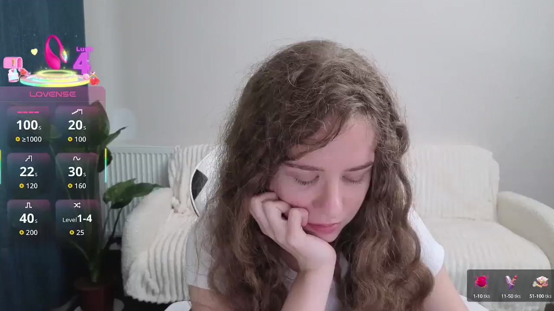 Gallery image thumbnail from BlueFlowerr's myfreecams stream on, 09/18/2025, 16:10 image 16 of 20