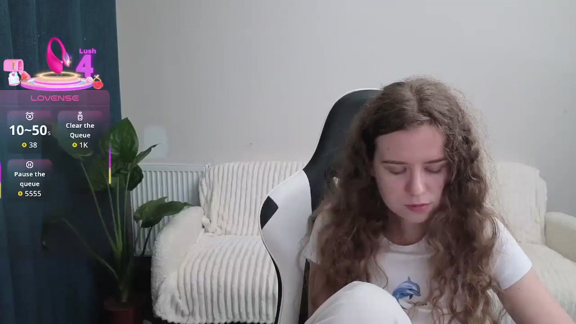Gallery image thumbnail from BlueFlowerr's myfreecams stream on, 09/18/2025, 17:41 image 15 of 20