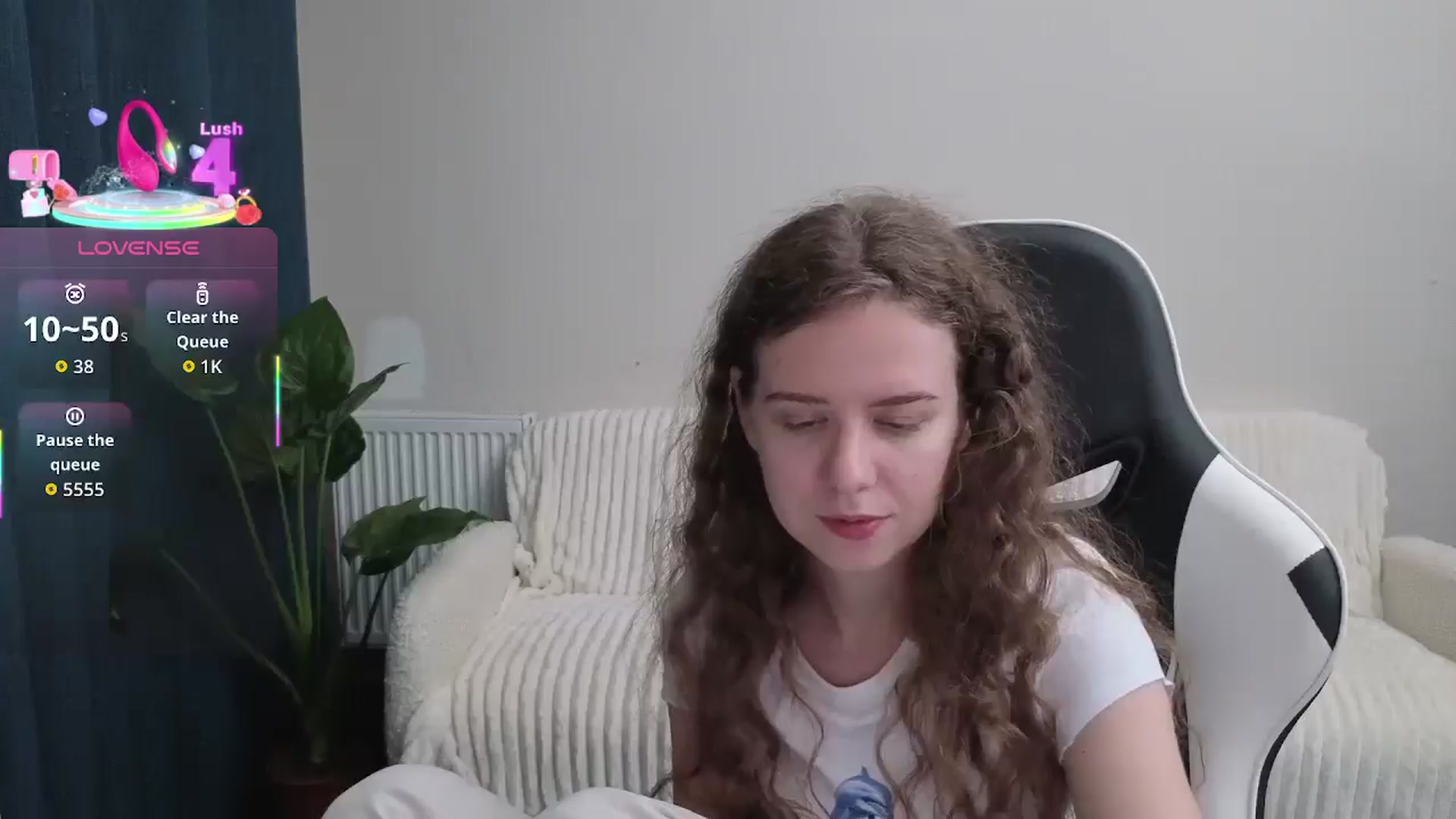 Gallery image thumbnail from BlueFlowerr's myfreecams stream on, 09/18/2025, 17:41 image 12 of 20