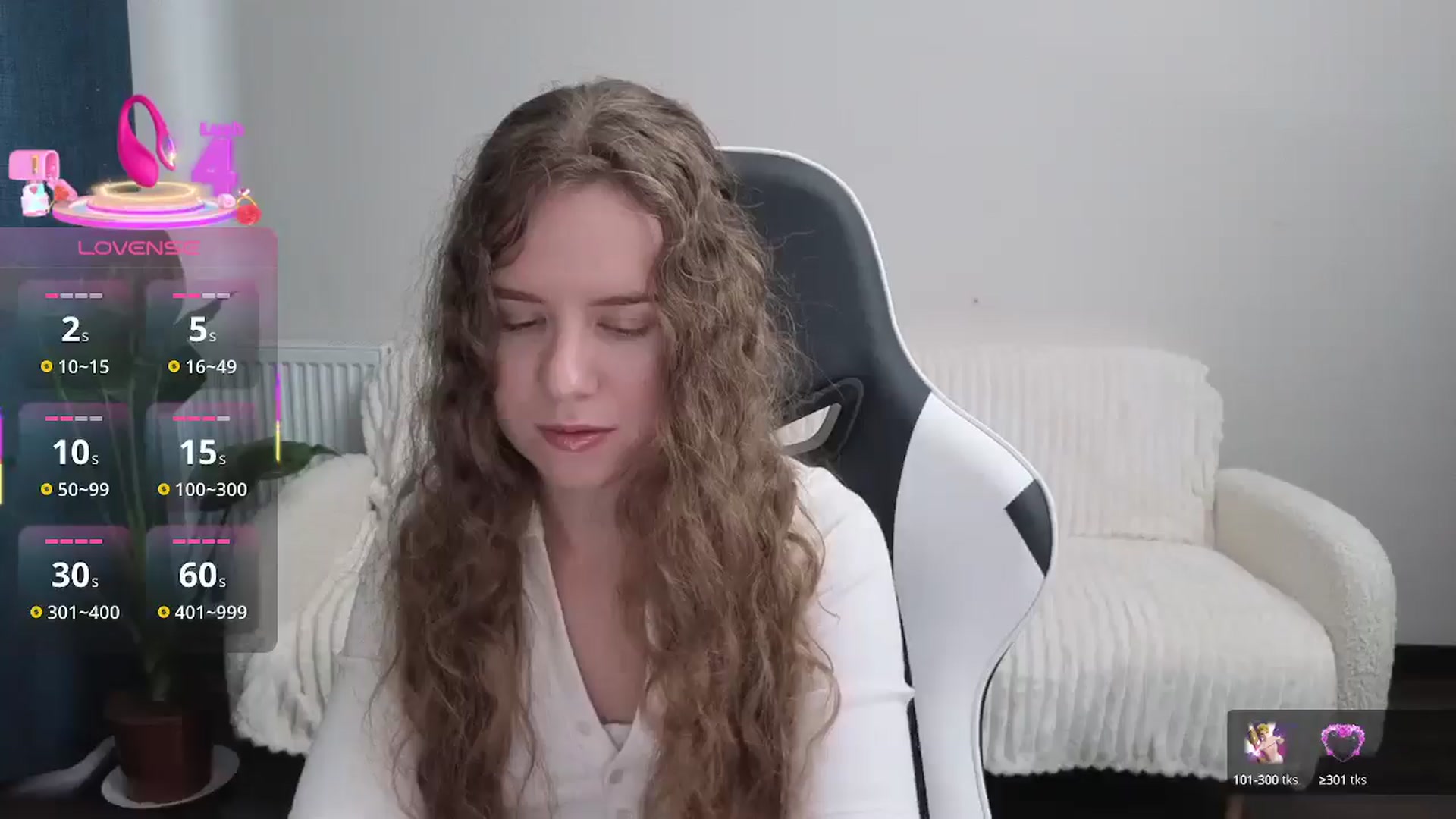 Gallery image thumbnail from BlueFlowerr's myfreecams stream on, 09/19/2025, 15:10 image 3 of 20