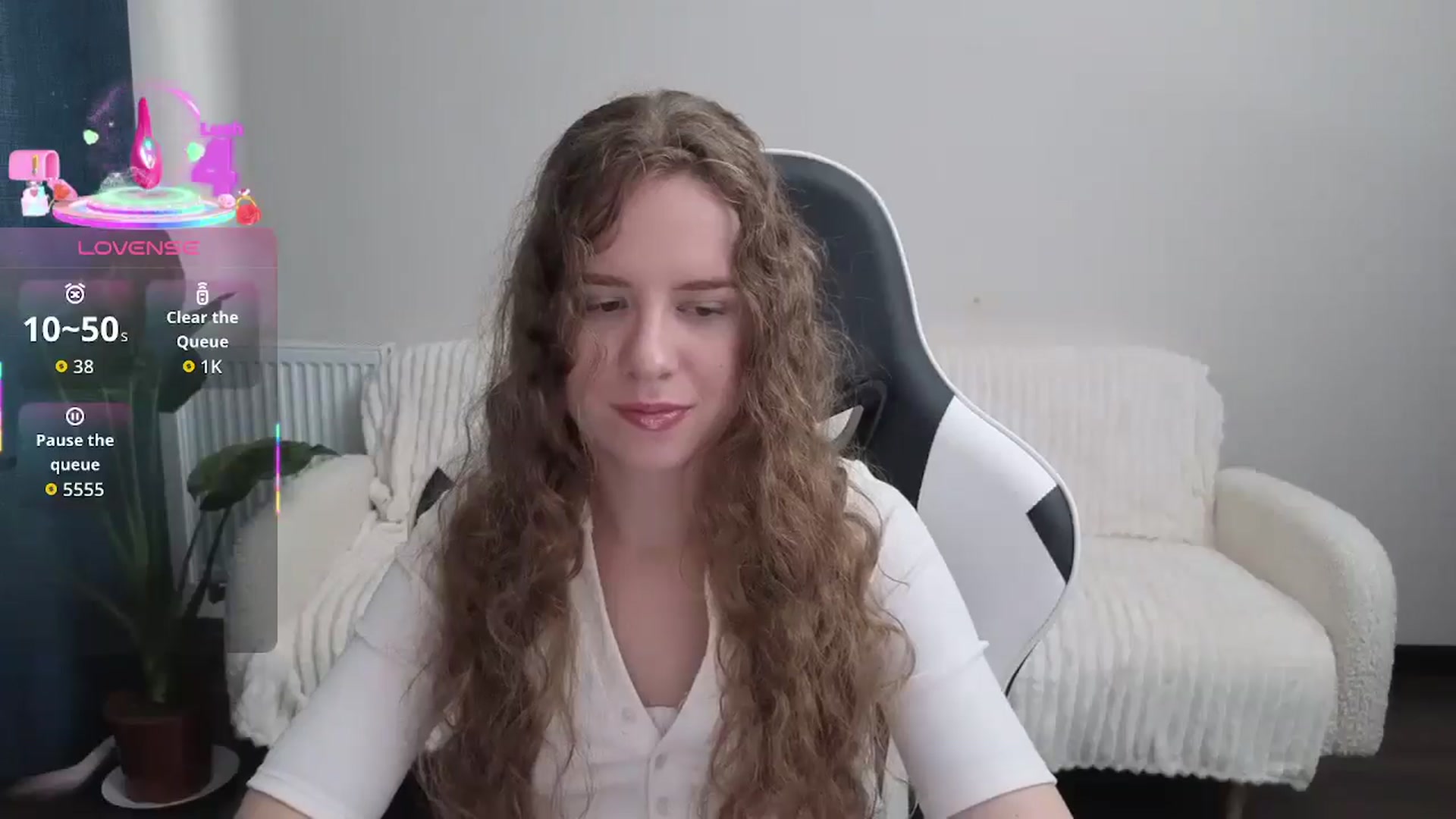Gallery image thumbnail from BlueFlowerr's myfreecams stream on, 09/19/2025, 15:10 image 5 of 20